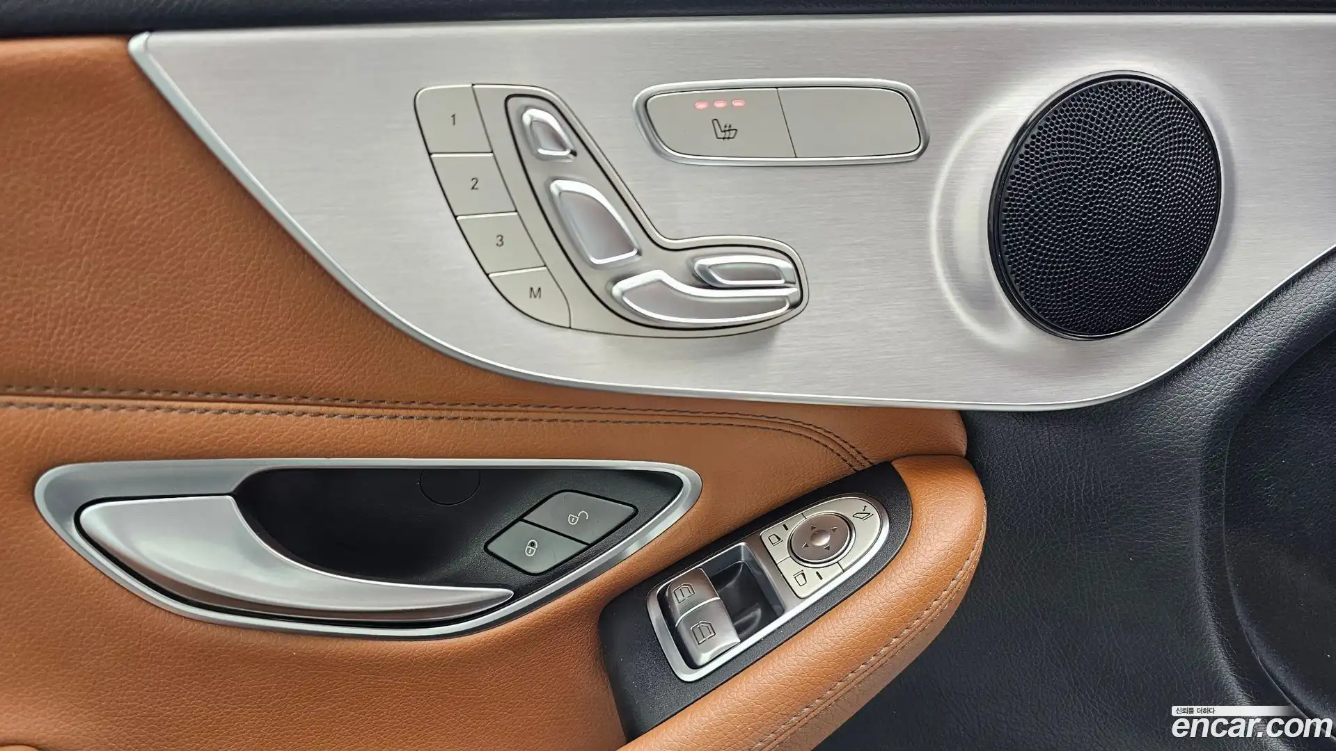C-Class Mercedes-Benz 2018.3-OPTION-021