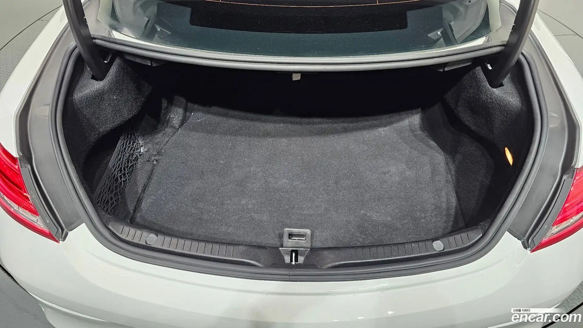 C-Class Mercedes-Benz 2018.3-OPTION-042