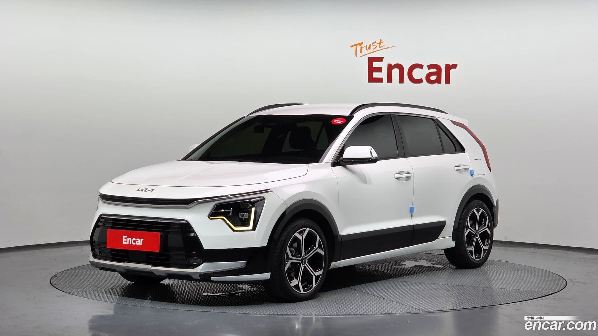 Main__Slider__Photo:Niro Kia 2022.3-0