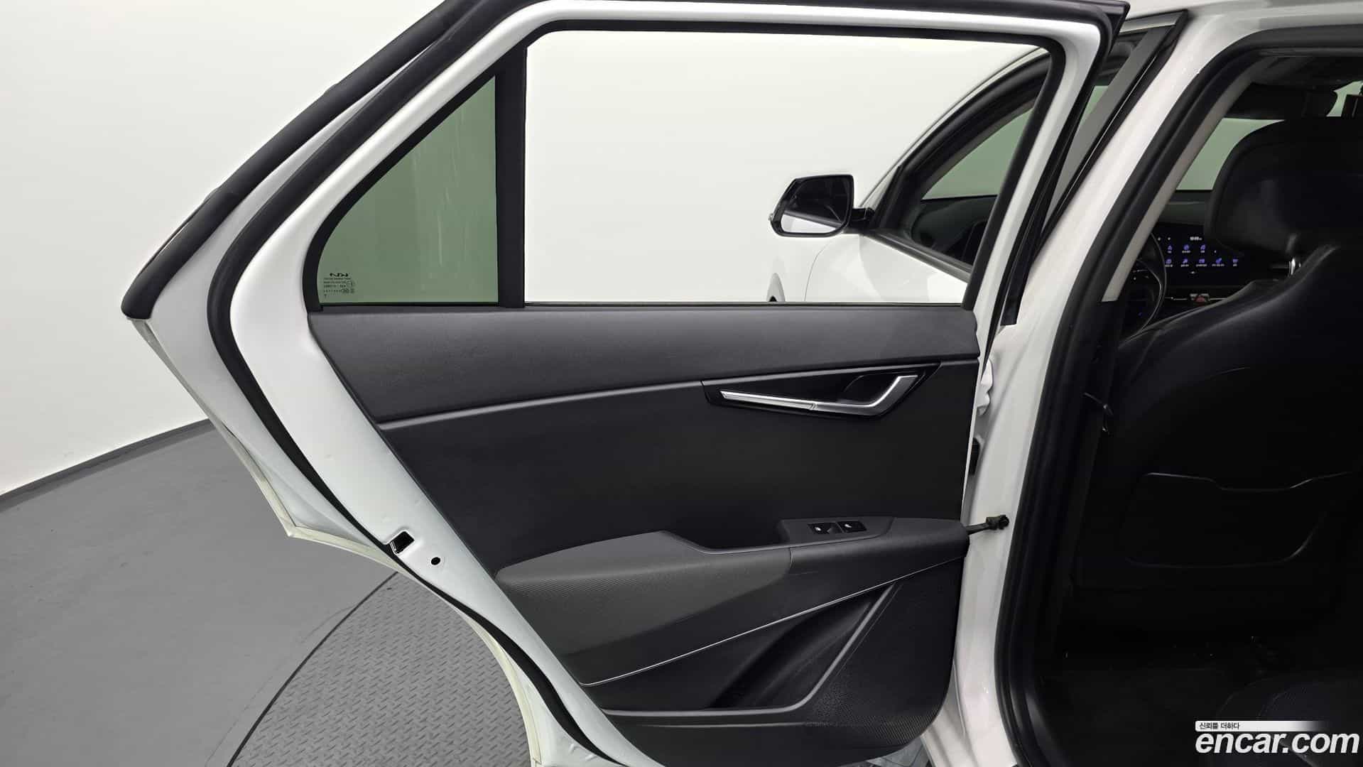 Niro Kia 2022.3-INNER-035