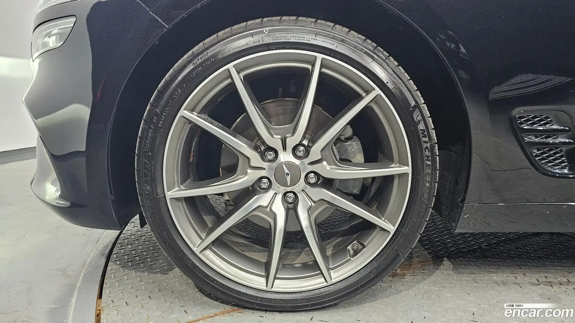 G70 Genesis 2021.10-OUTER-005
