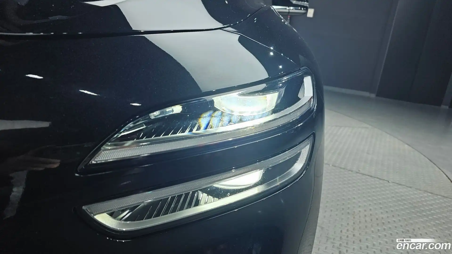 G70 Genesis 2021.10-OUTER-032