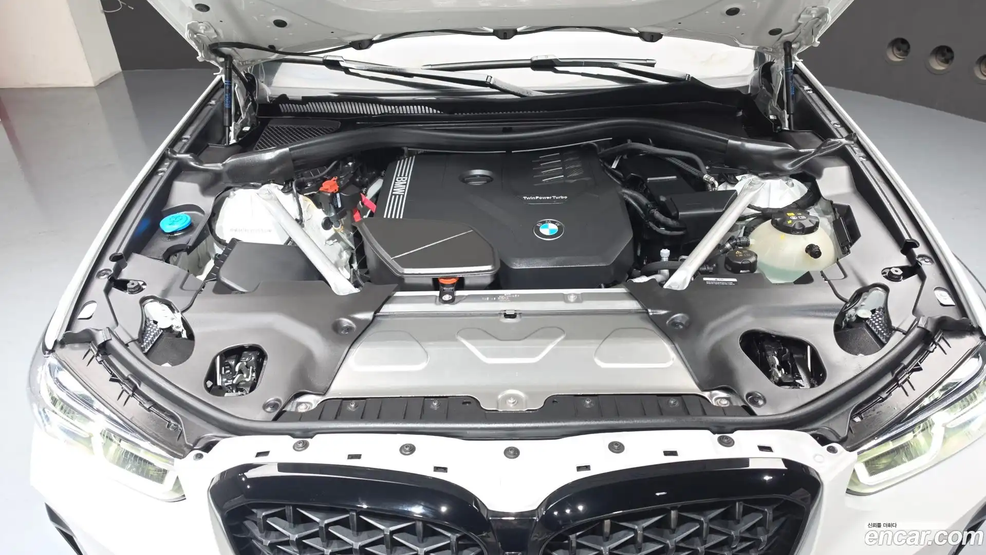 X4 BMW 2025.11-OUTER-006