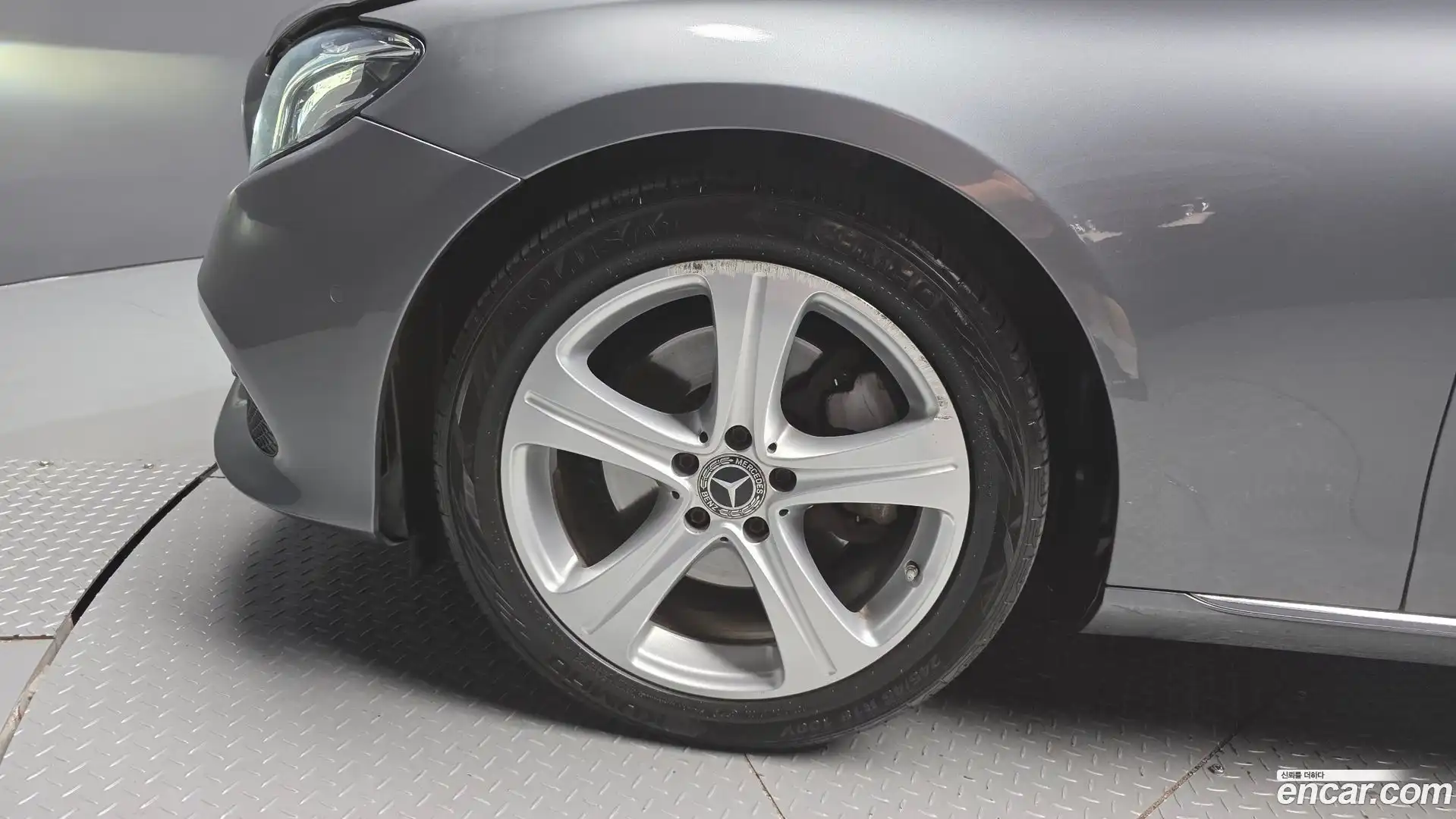 E-Class Mercedes-Benz 2018.7-OUTER-005