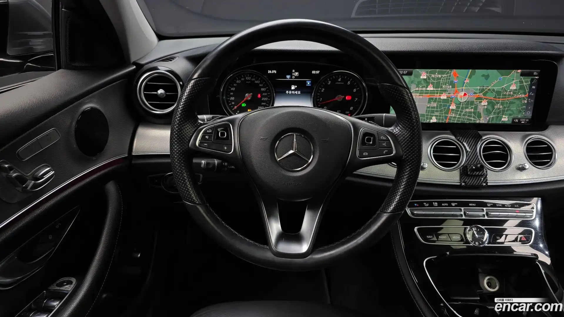 E-Class Mercedes-Benz 2018.7-OPTION-017