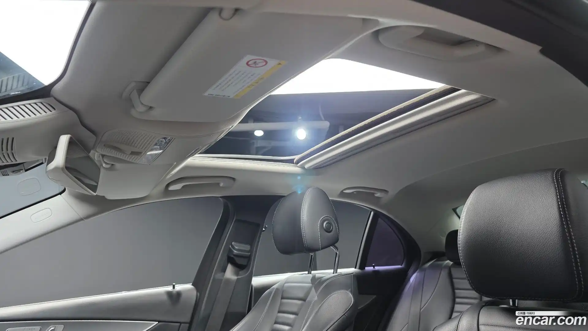 E-Class Mercedes-Benz 2018.7-OPTION-019