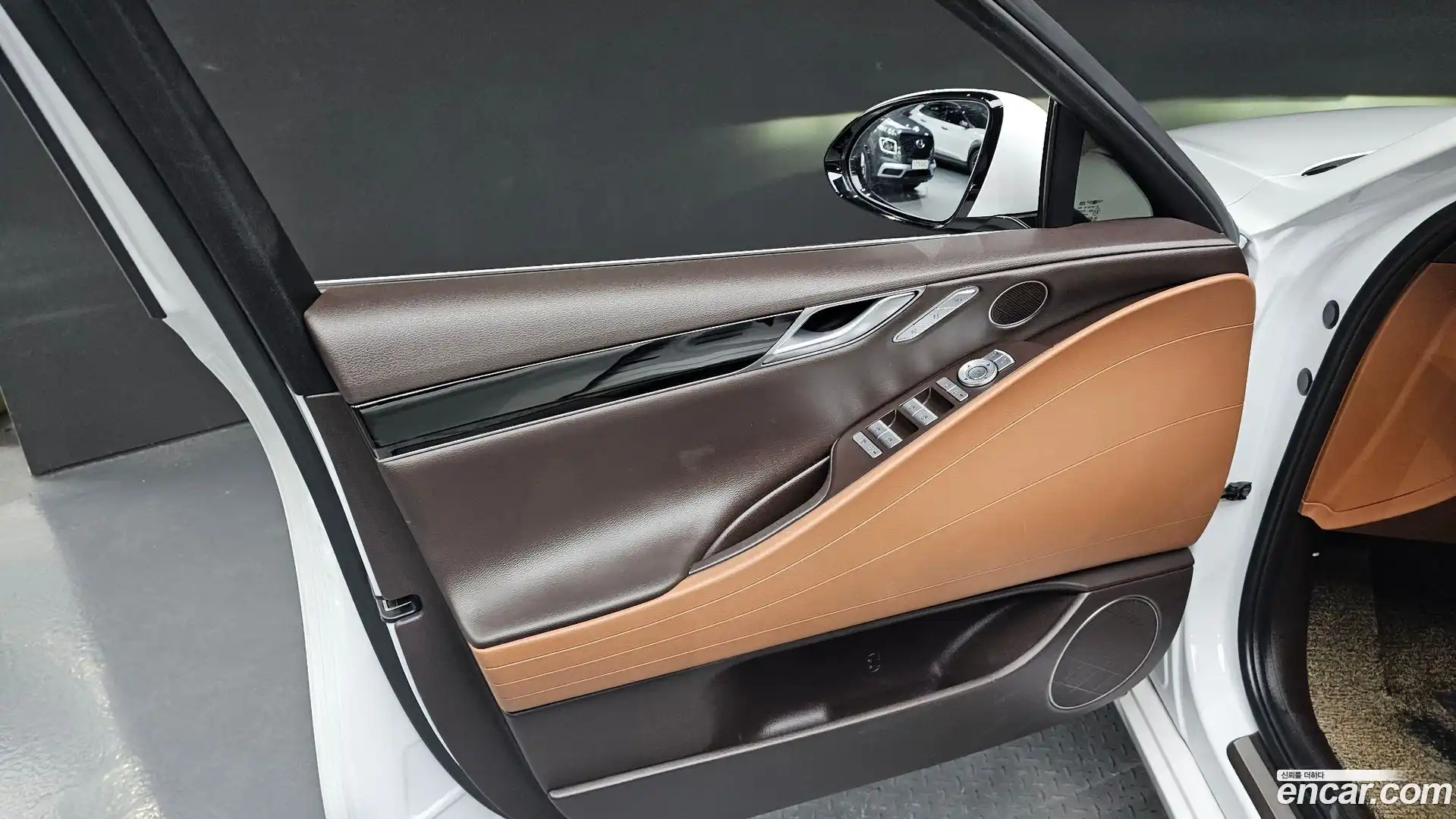G80 Genesis 2021.5-INNER-034