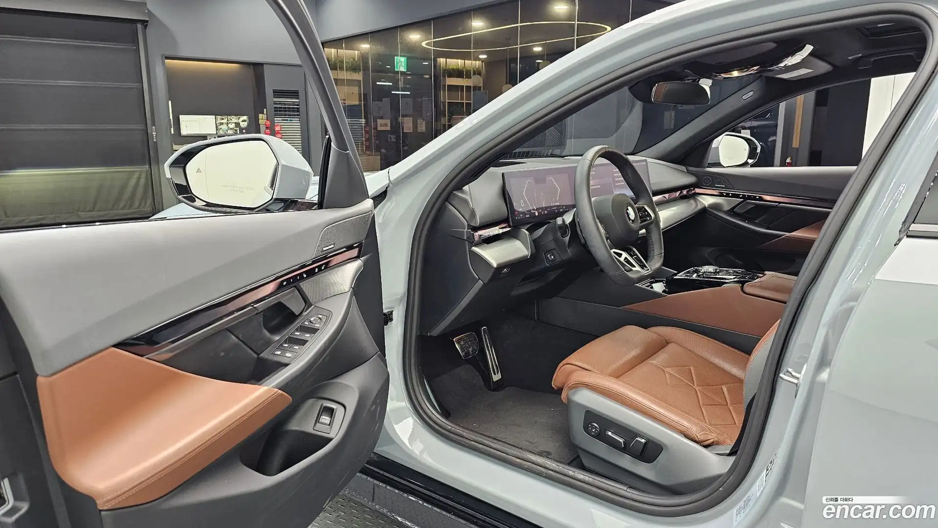 5-Series BMW 2024.9-INNER-010