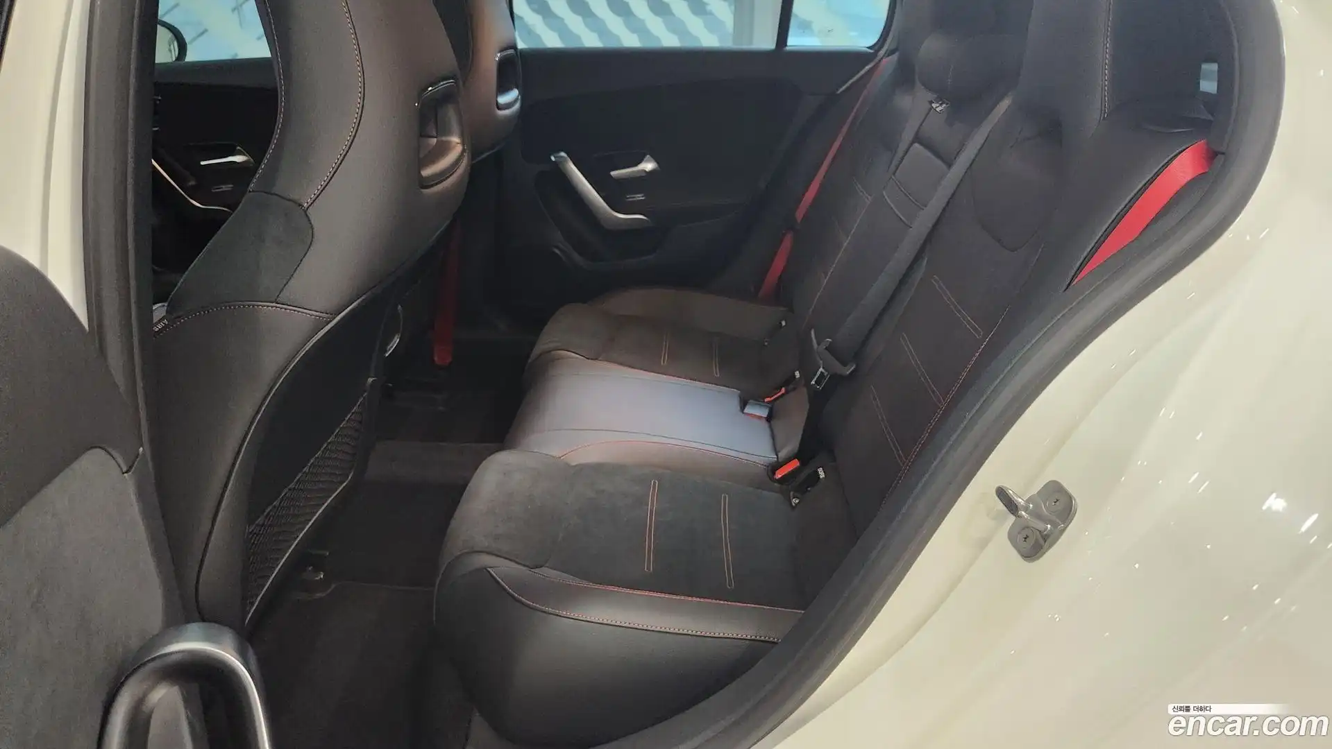 A-Class Mercedes-Benz 2023.11-OPTION-015