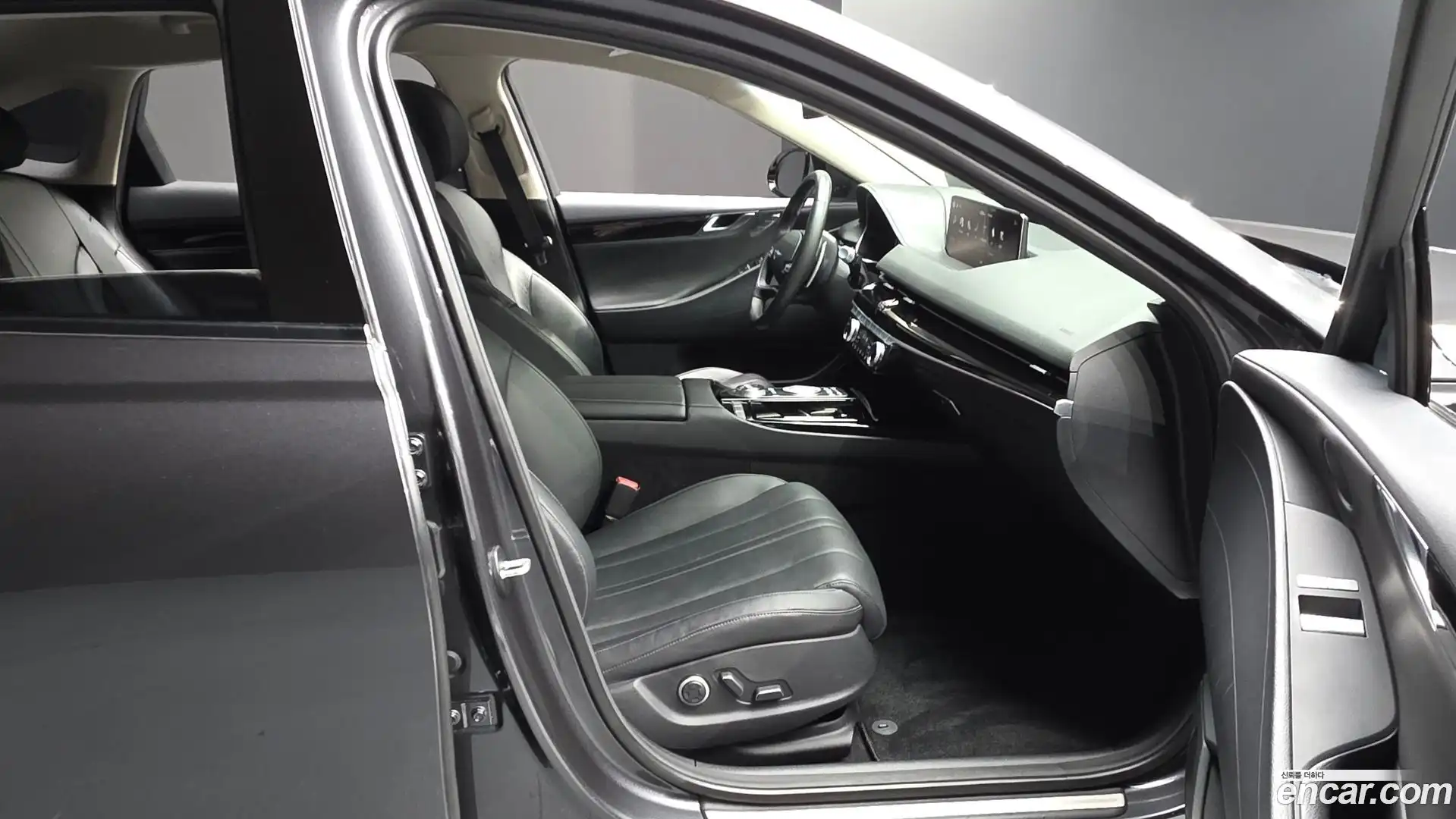 G80 Genesis 2020.6-INNER-036