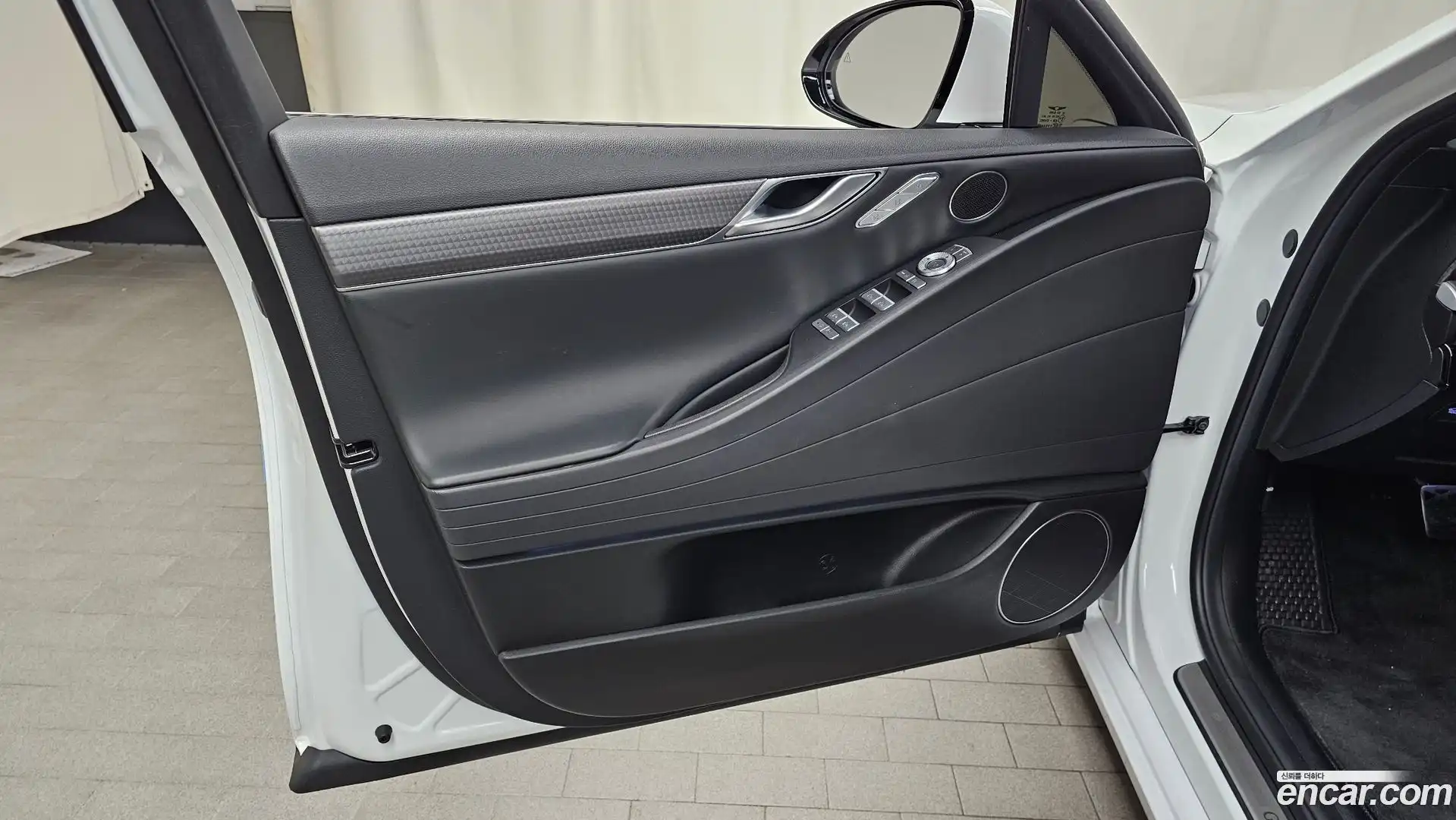 G80 Genesis 2025.4-INNER-034