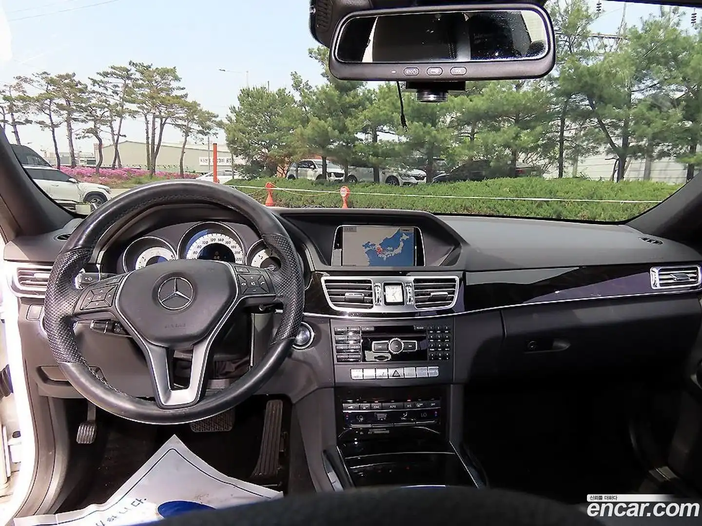 E-Class Mercedes-Benz 2013.9-INNER-007