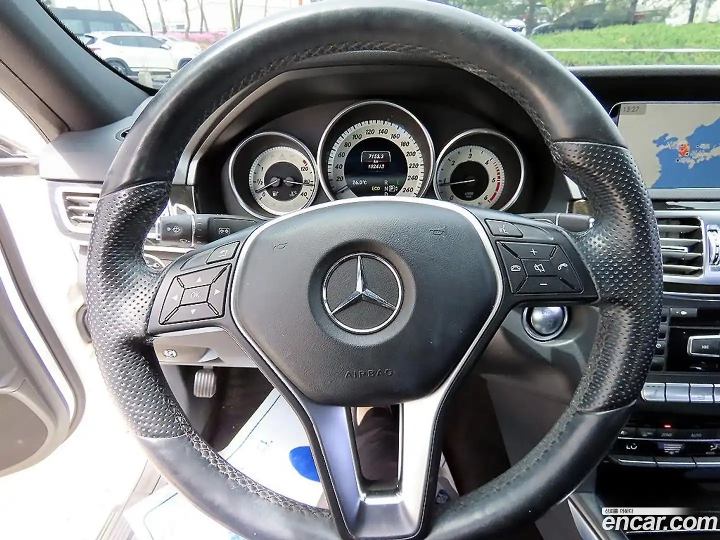 E-Class Mercedes-Benz 2013.9-INNER-008
