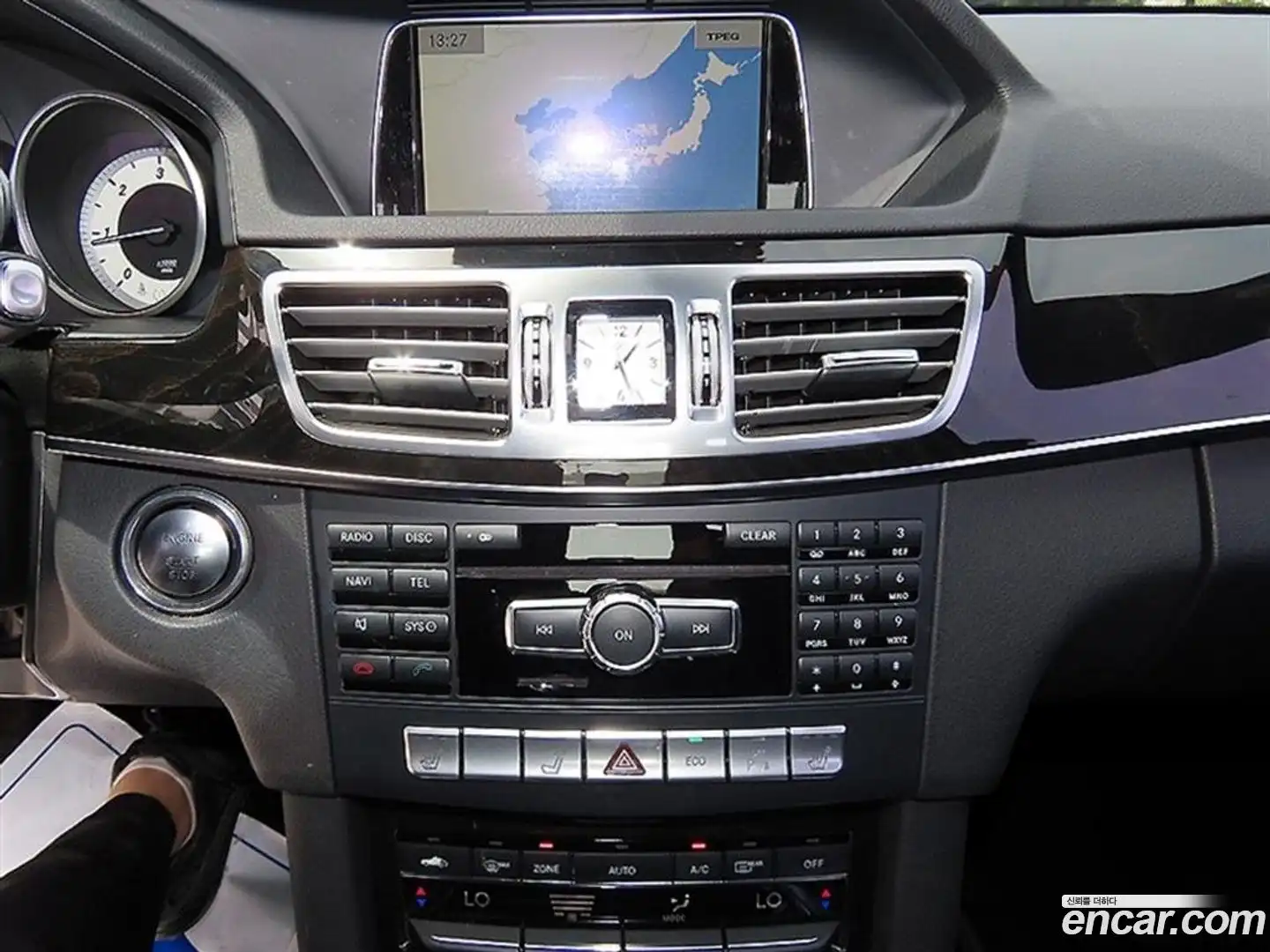 E-Class Mercedes-Benz 2013.9-OPTION-018