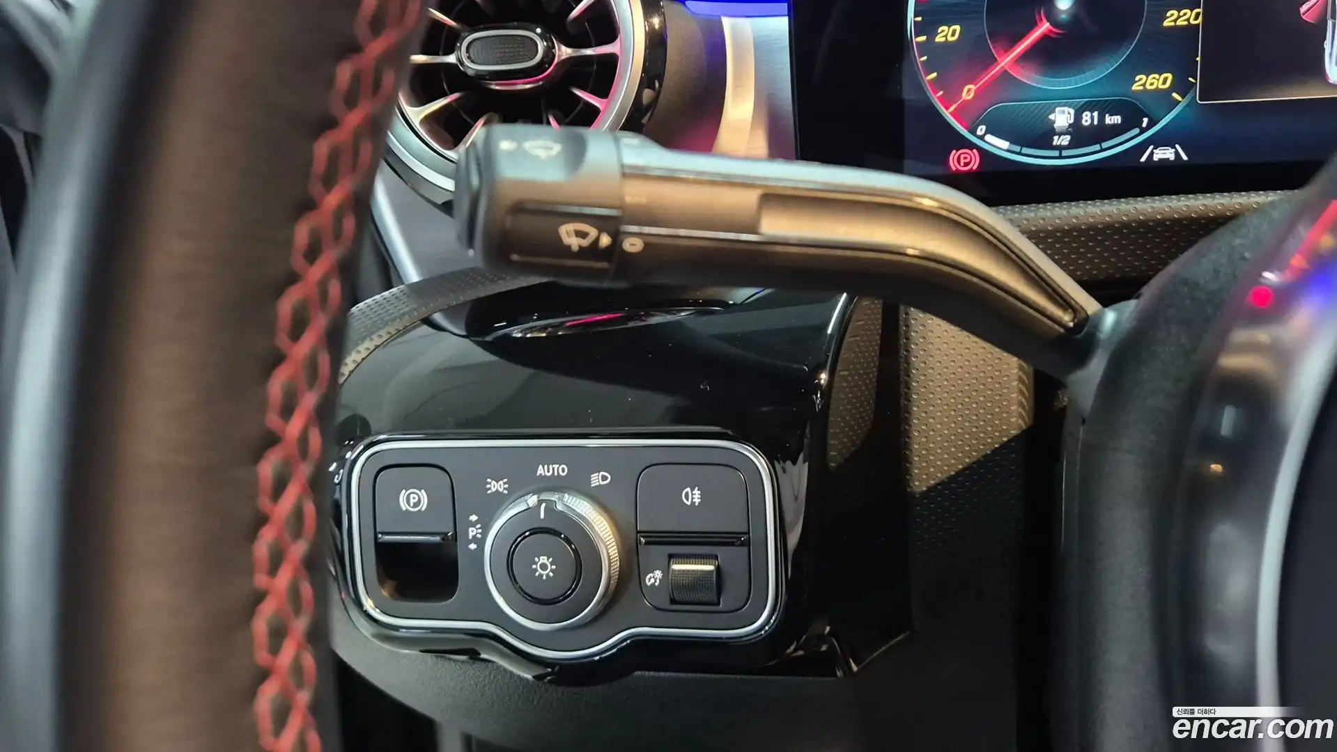 CLA-Class Mercedes-Benz 2021.4-OPTION-015