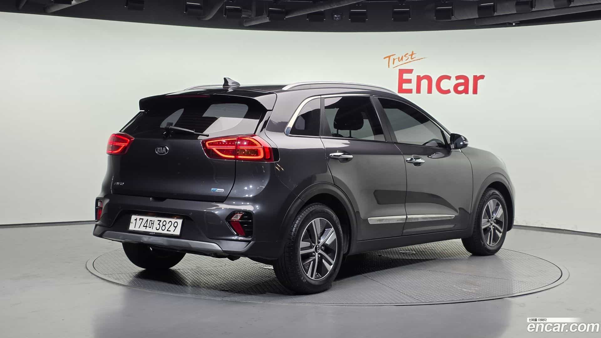 Niro Kia 2021.4-OUTER-002