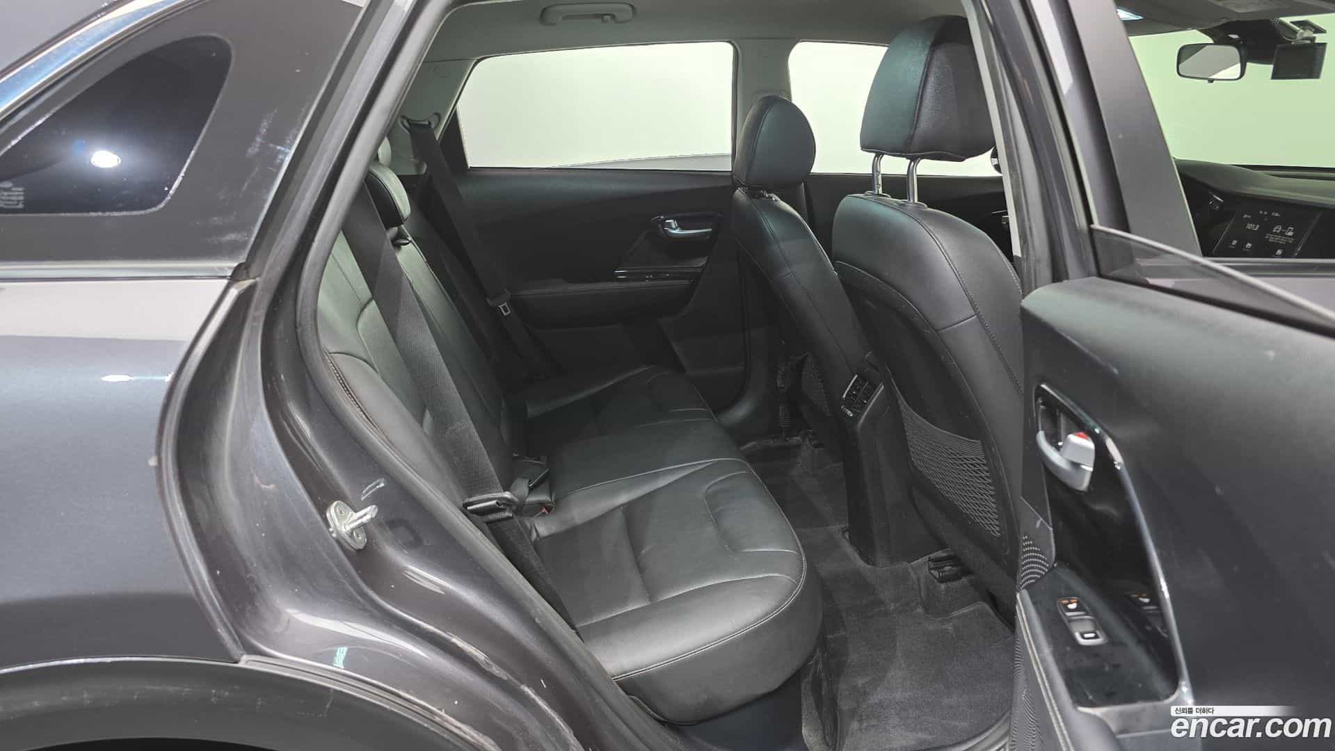Niro Kia 2021.4-OPTION-015
