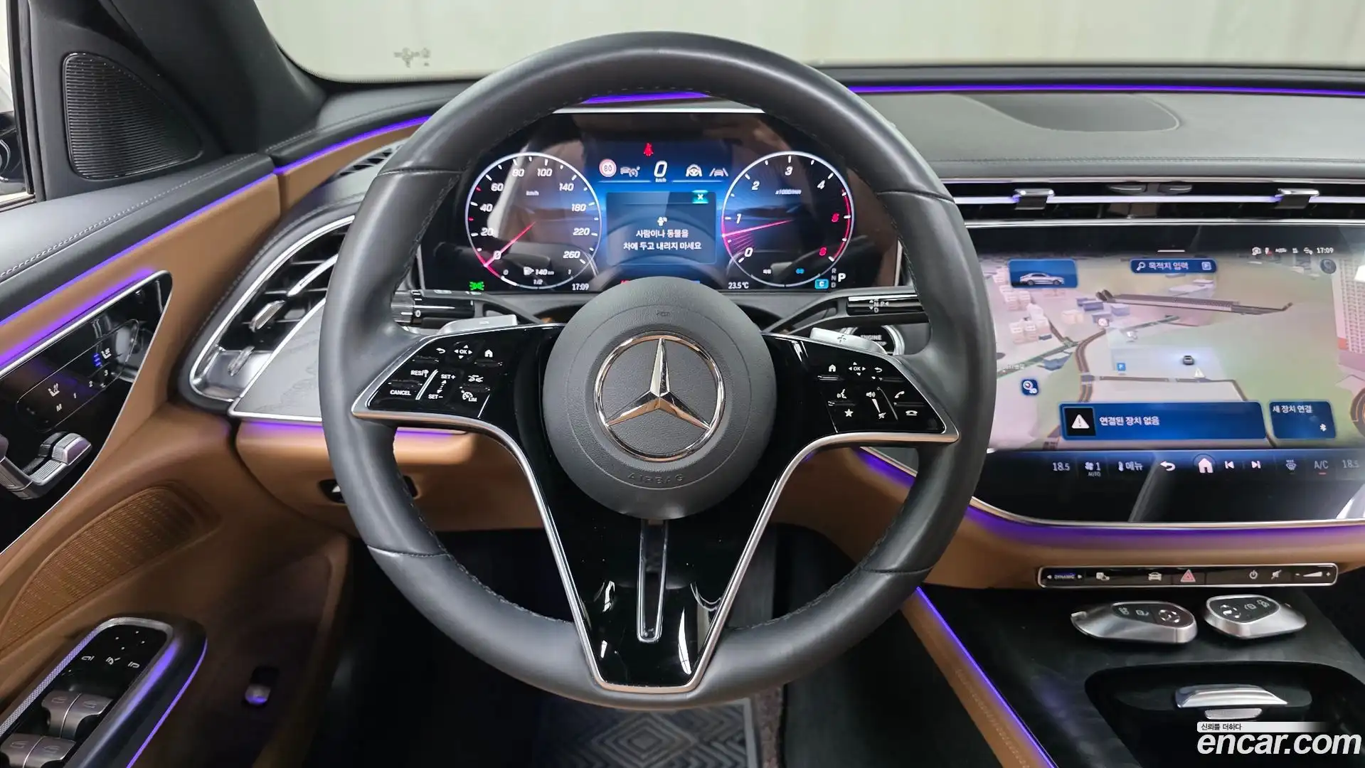 E-Class Mercedes-Benz 2024.4-OPTION-018