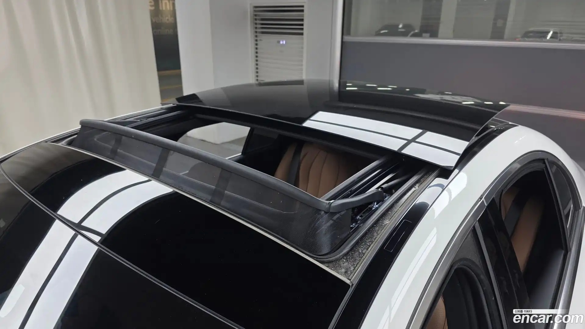 E-Class Mercedes-Benz 2024.4-OPTION-040