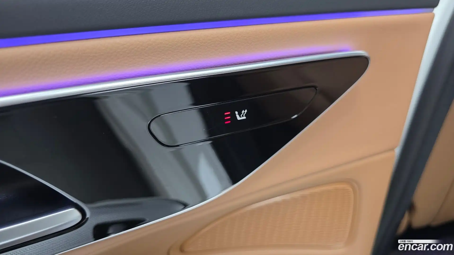 E-Class Mercedes-Benz 2024.4-OPTION-041