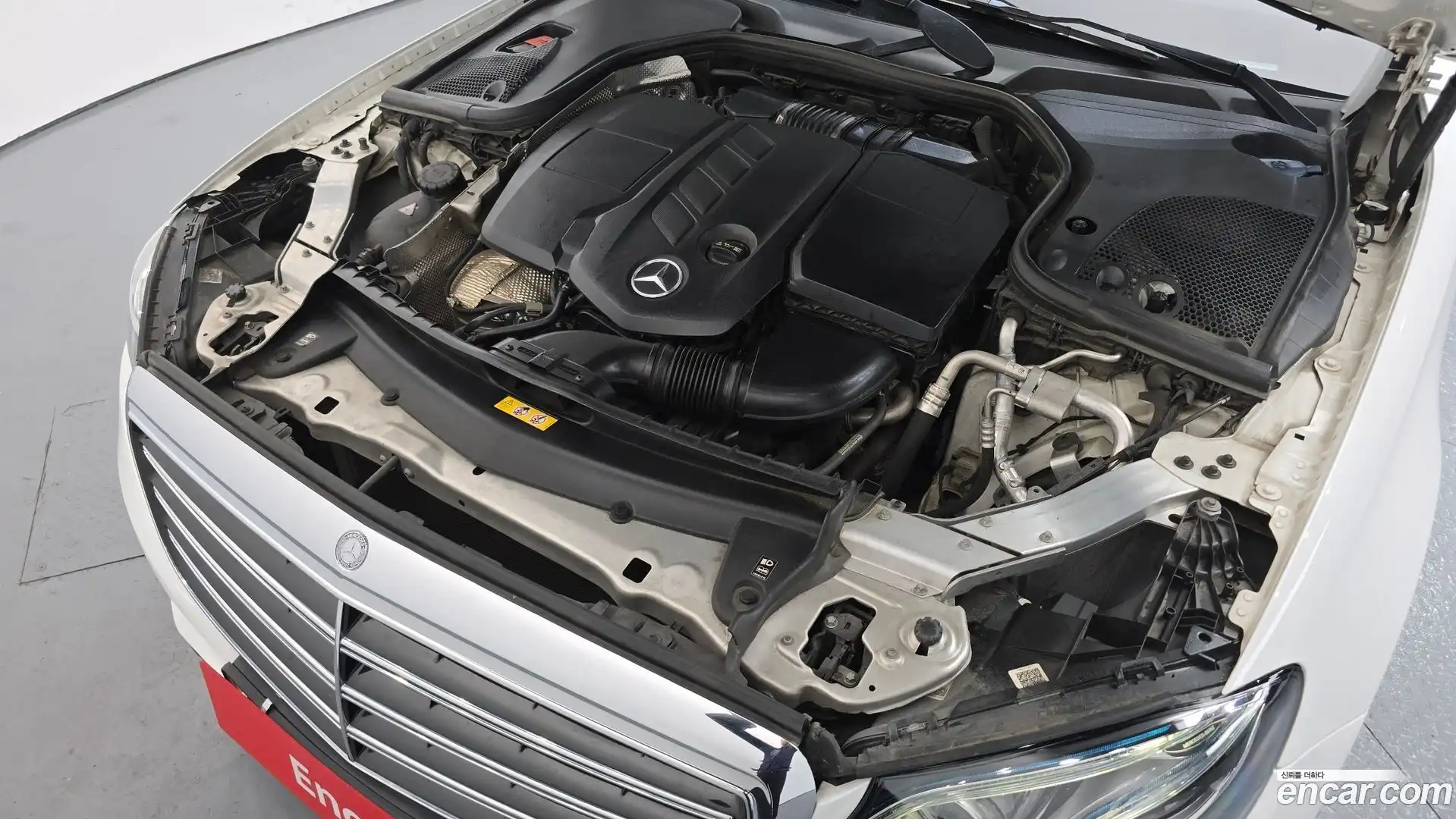 E-Class Mercedes-Benz 2017.3-OUTER-006