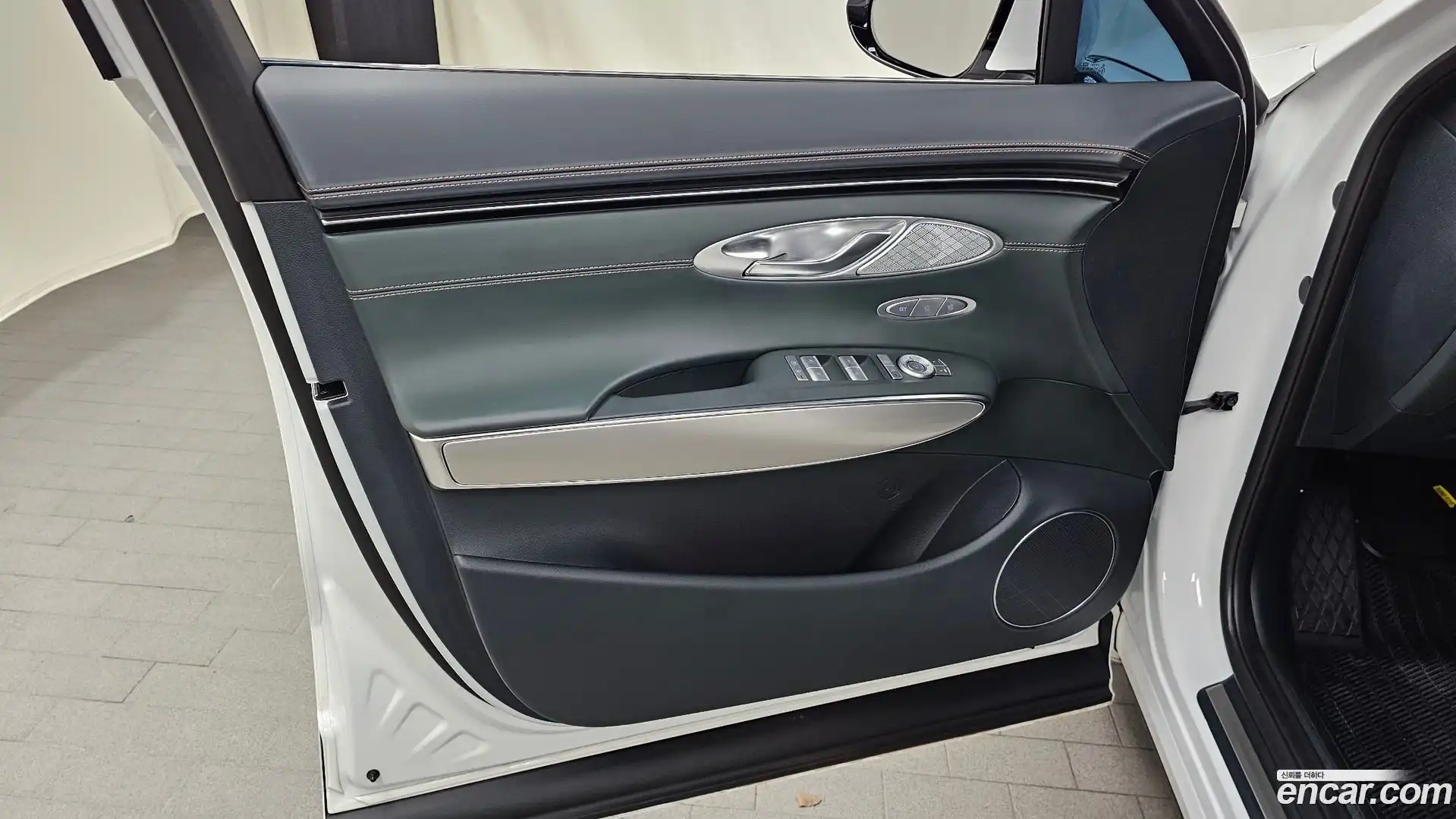 GV70 Genesis 2024.1-INNER-034