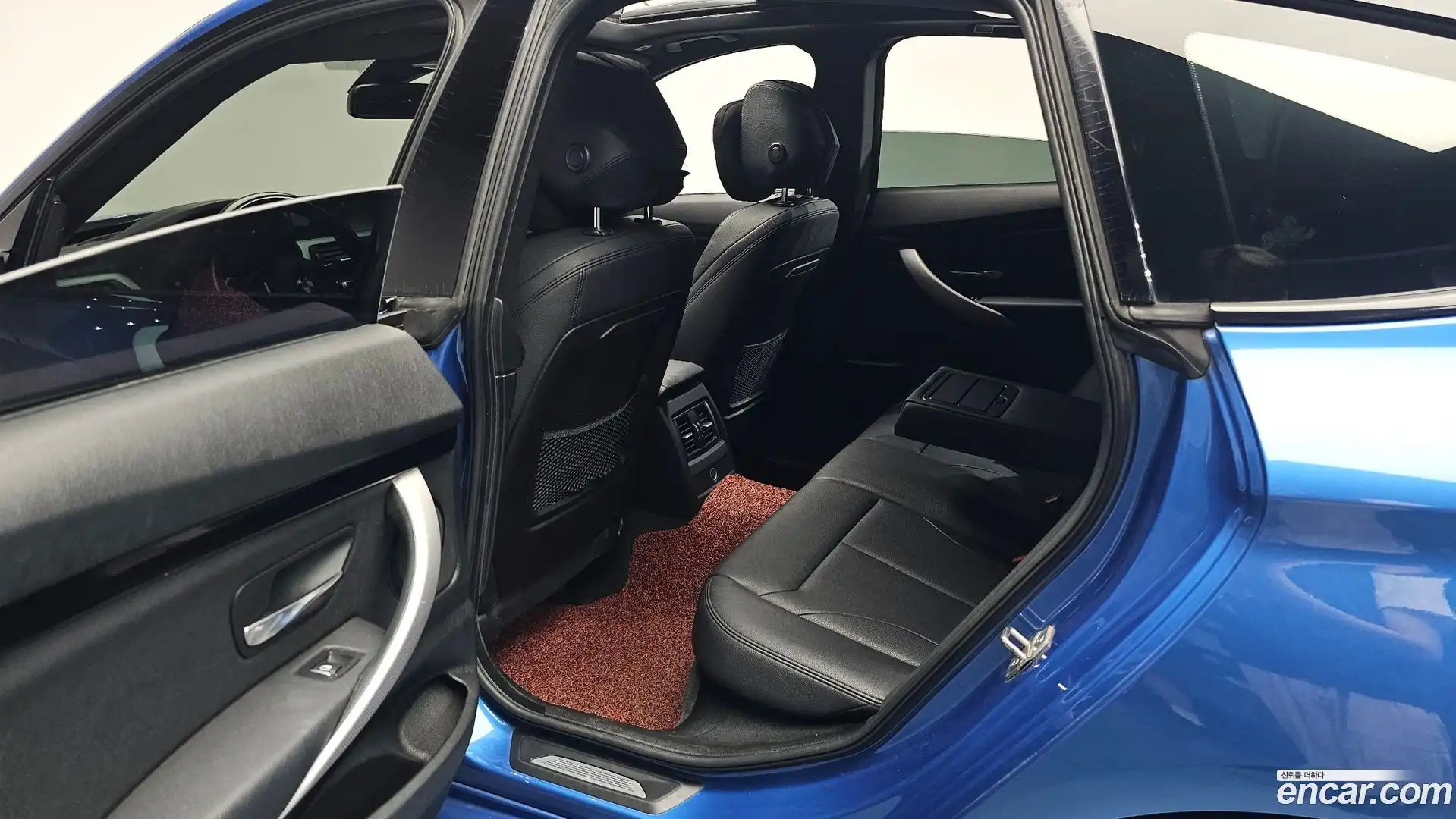 Gran Turismo BMW 2020.5-INNER-036