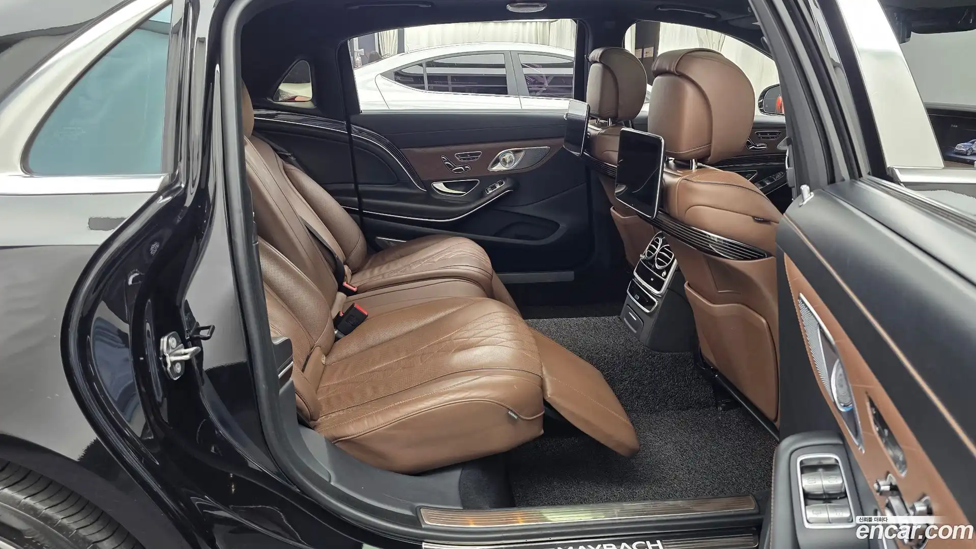 S-Class Mercedes-Benz 2018.3-OPTION-016