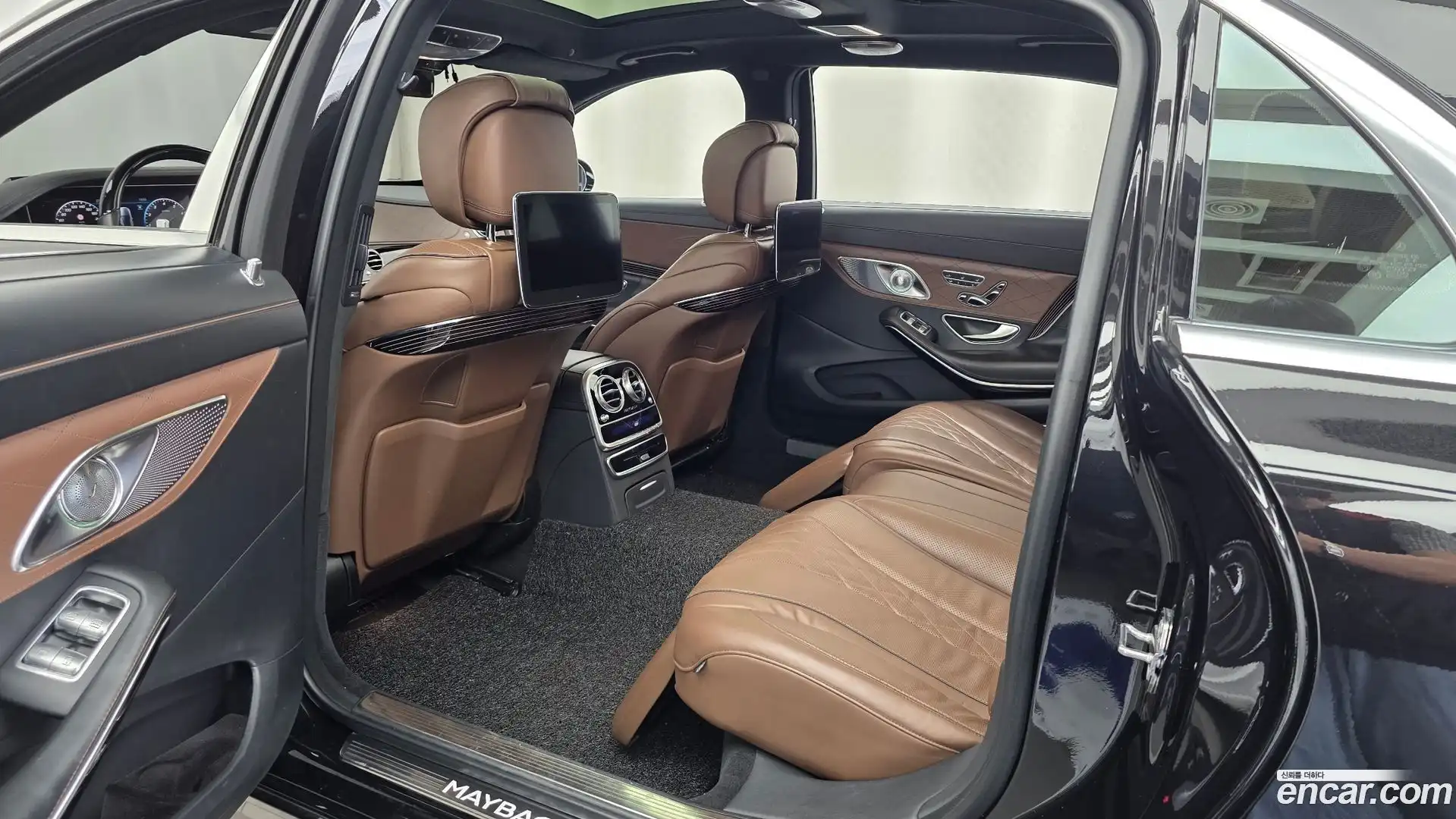 S-Class Mercedes-Benz 2018.3-INNER-036