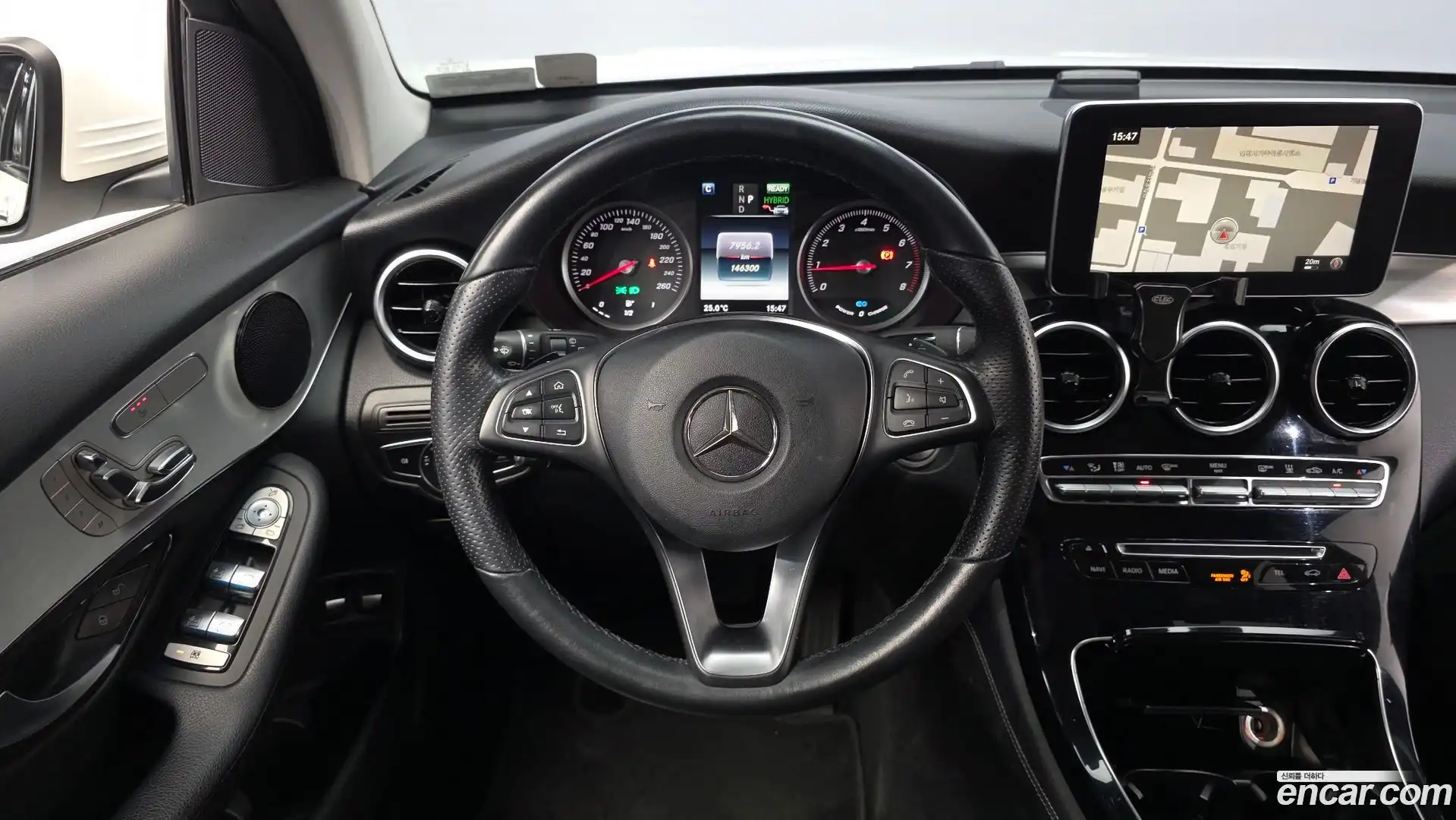 GLC-Class Mercedes-Benz 2018.11-OPTION-017