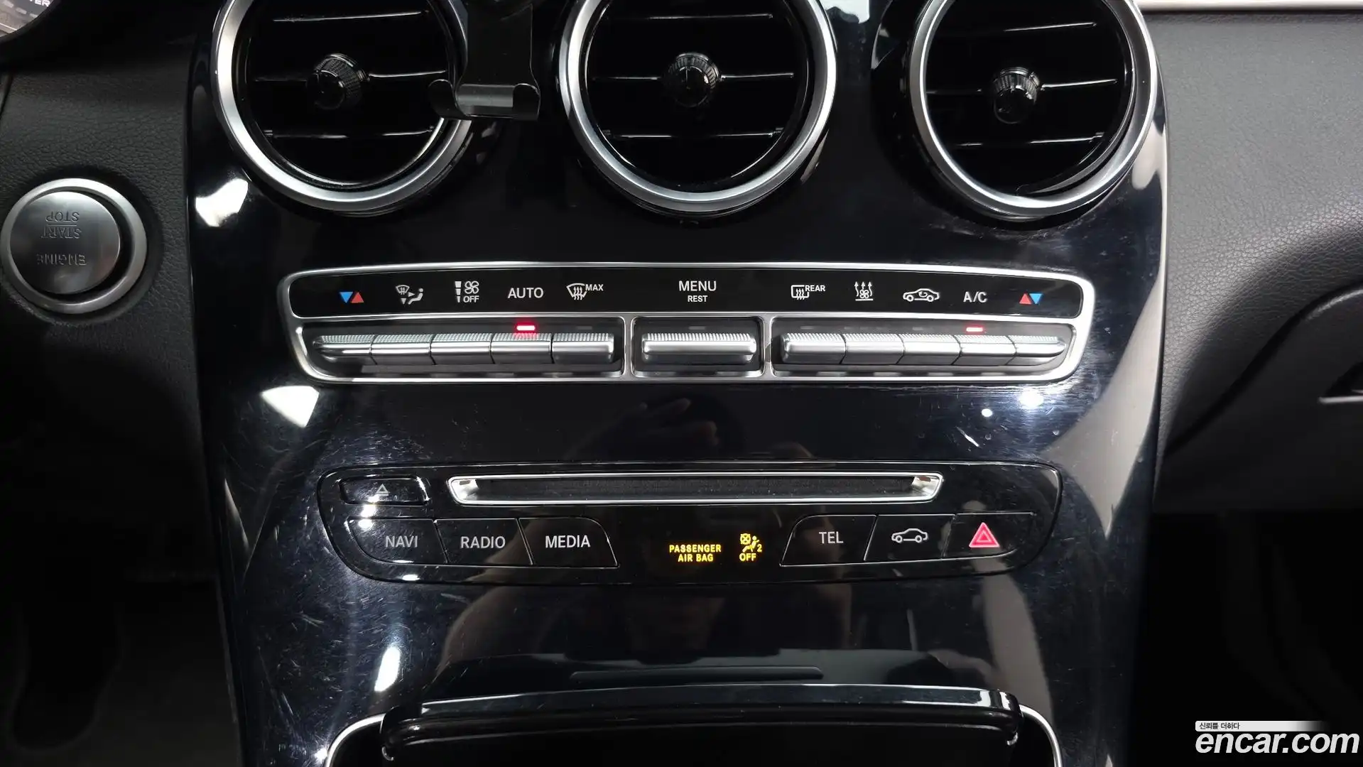GLC-Class Mercedes-Benz 2018.11-OPTION-020