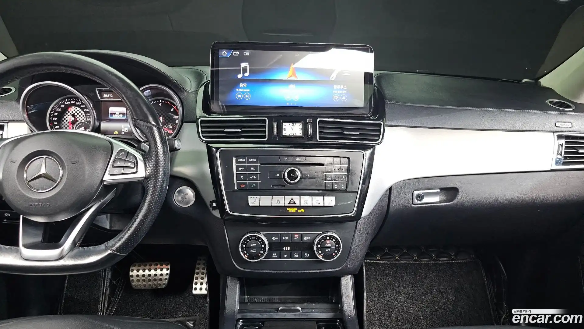 GLE-Class Mercedes-Benz 2017.0-OPTION-017