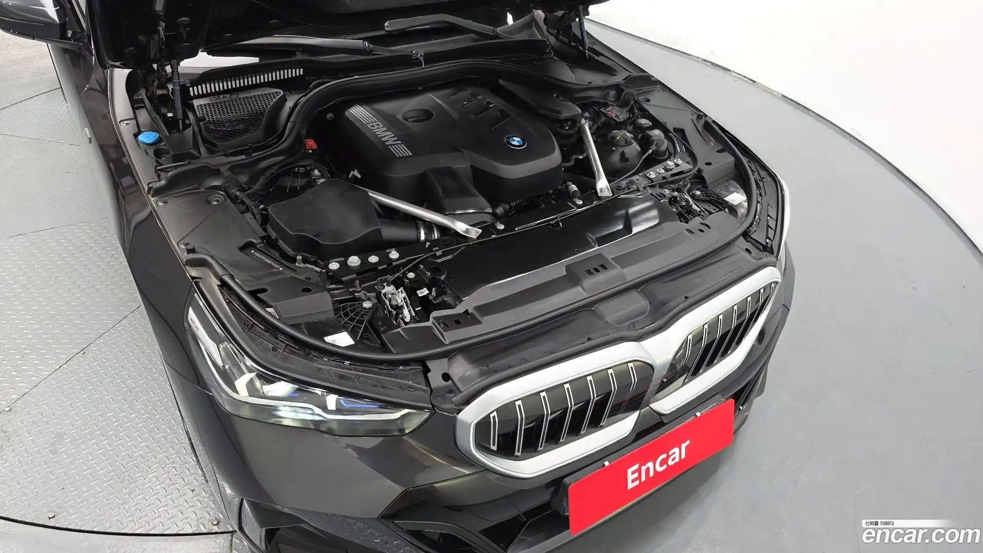 5-Series BMW 2023.10-OUTER-006