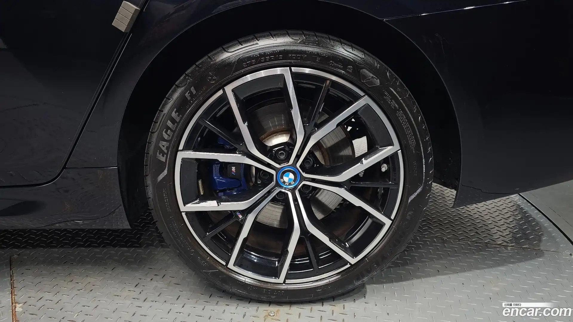 5-Series BMW 2023.6-OUTER-031