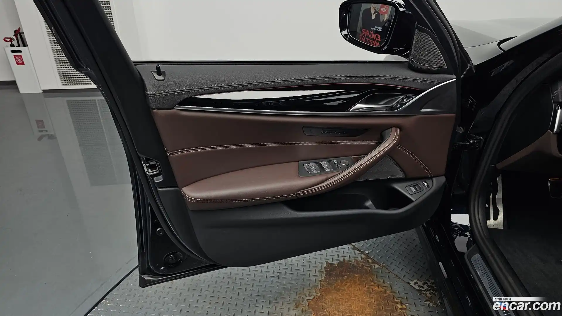 5-Series BMW 2023.6-INNER-034