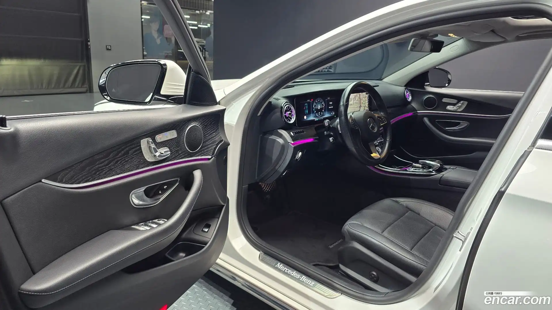 E-Class Mercedes-Benz 2017.6-INNER-010