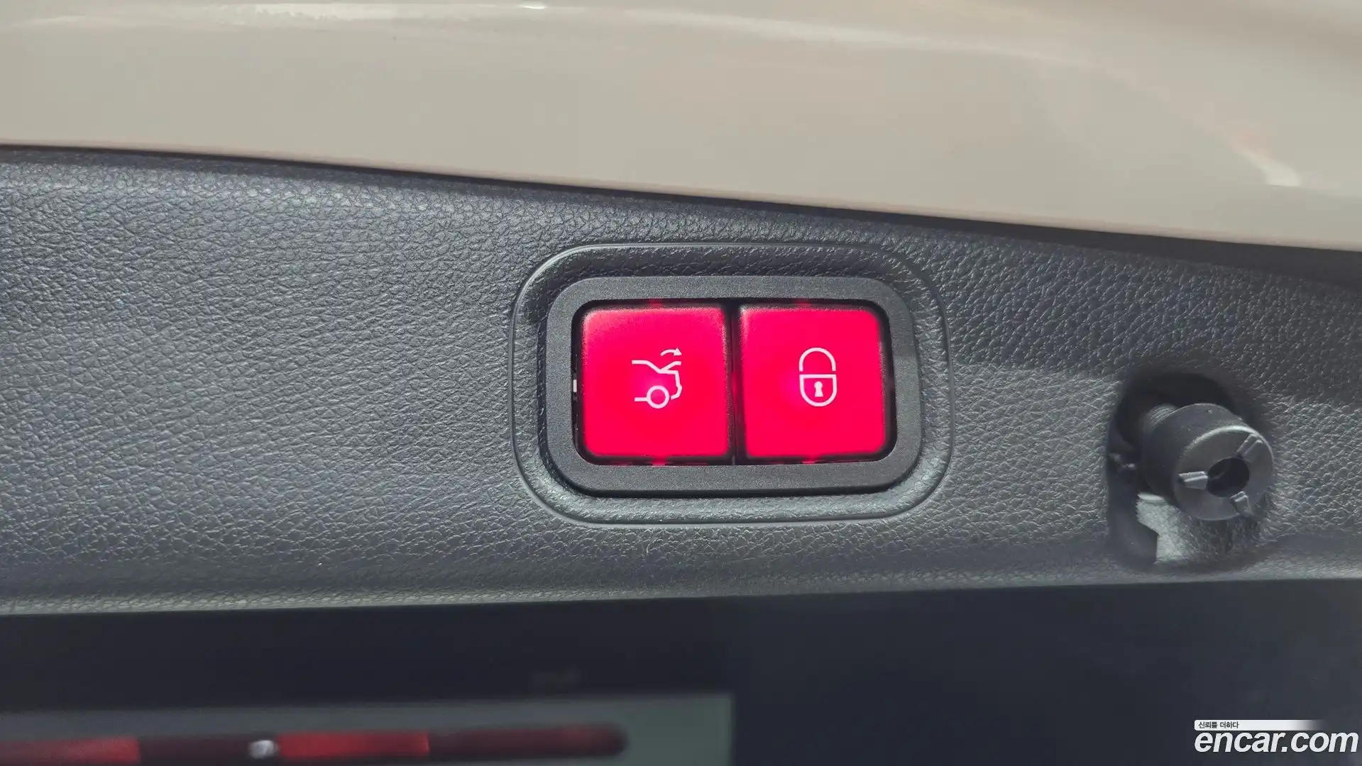 E-Class Mercedes-Benz 2017.6-OPTION-022