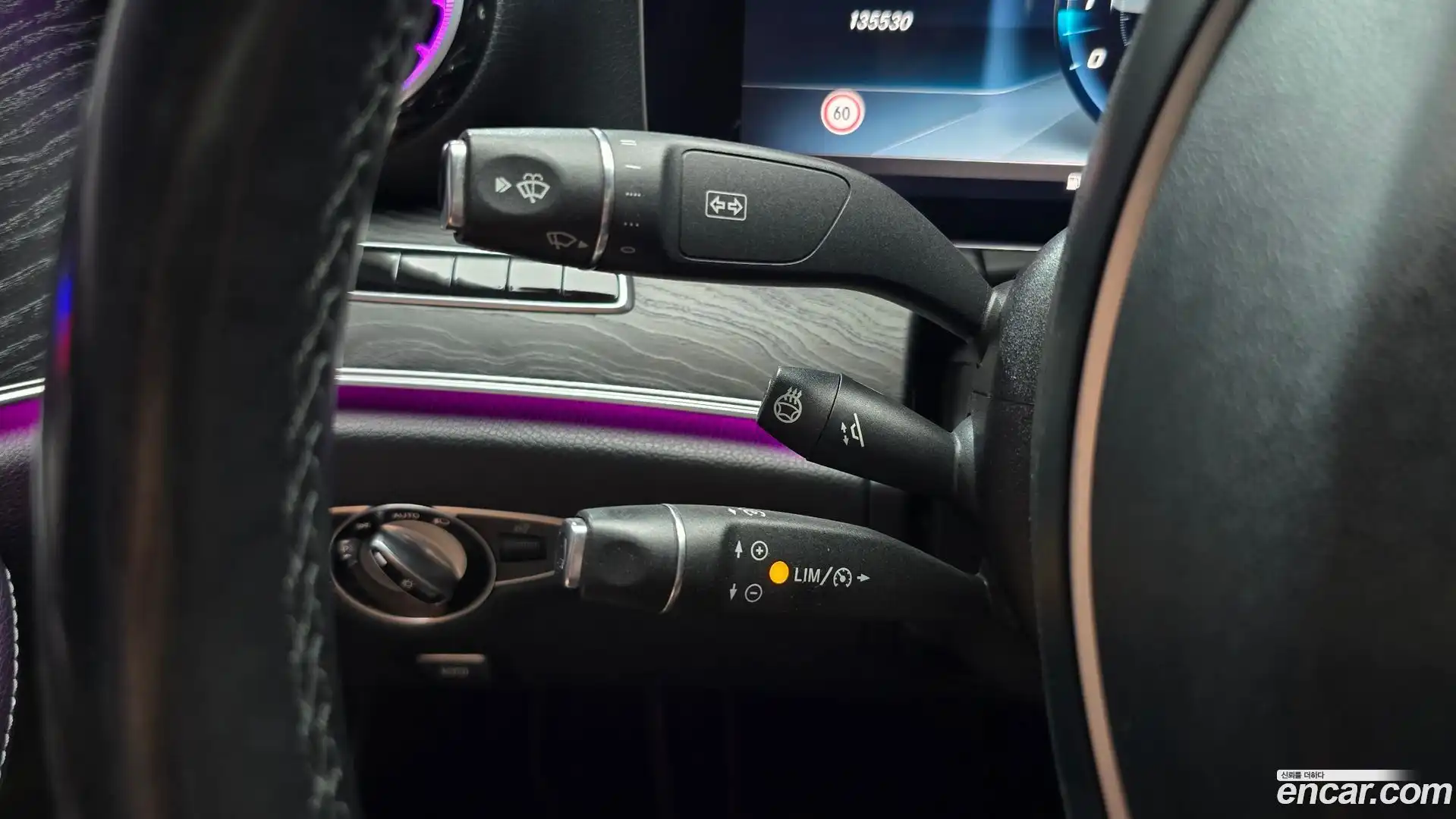 E-Class Mercedes-Benz 2017.6-OPTION-040