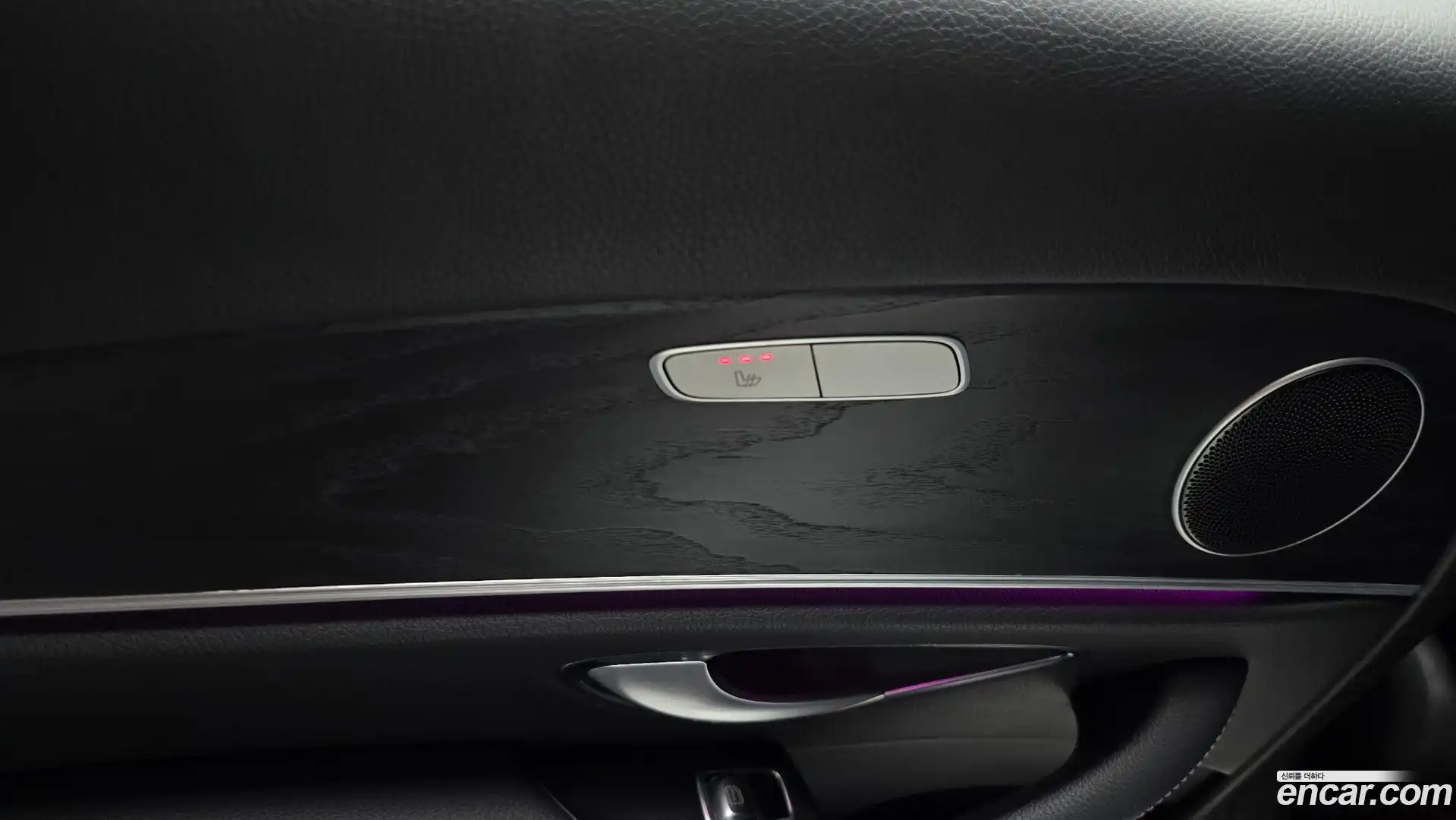 E-Class Mercedes-Benz 2017.6-OPTION-042