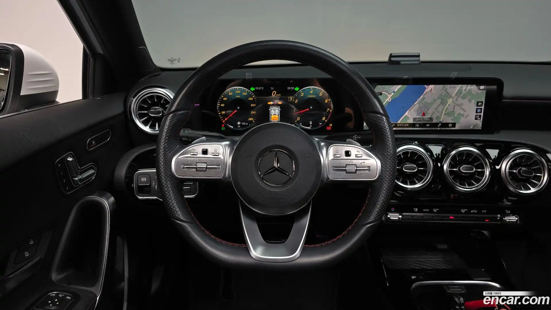 A-Class Mercedes-Benz 2021.6-OPTION-017