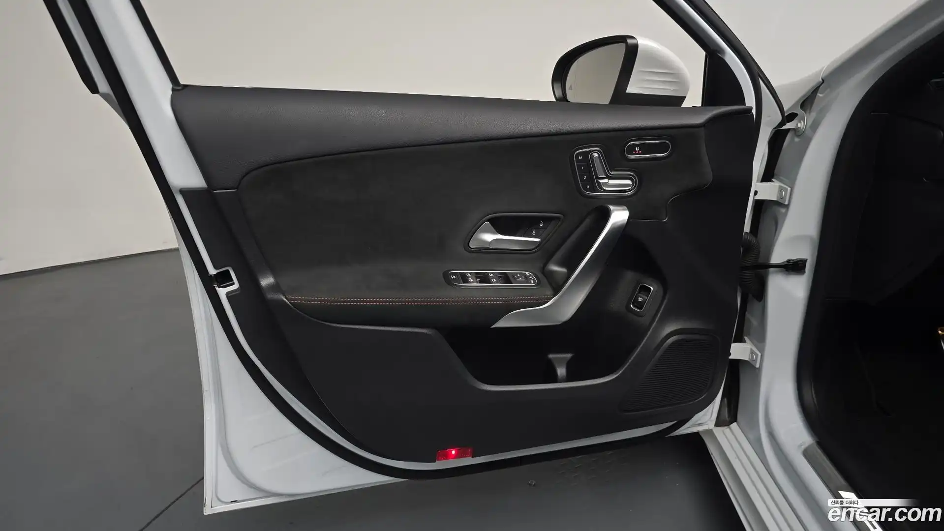 A-Class Mercedes-Benz 2021.6-INNER-034