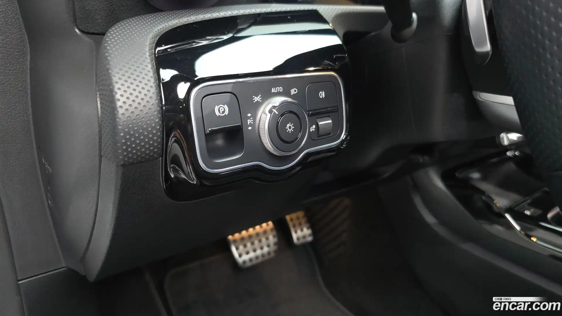 A-Class Mercedes-Benz 2021.6-OPTION-041
