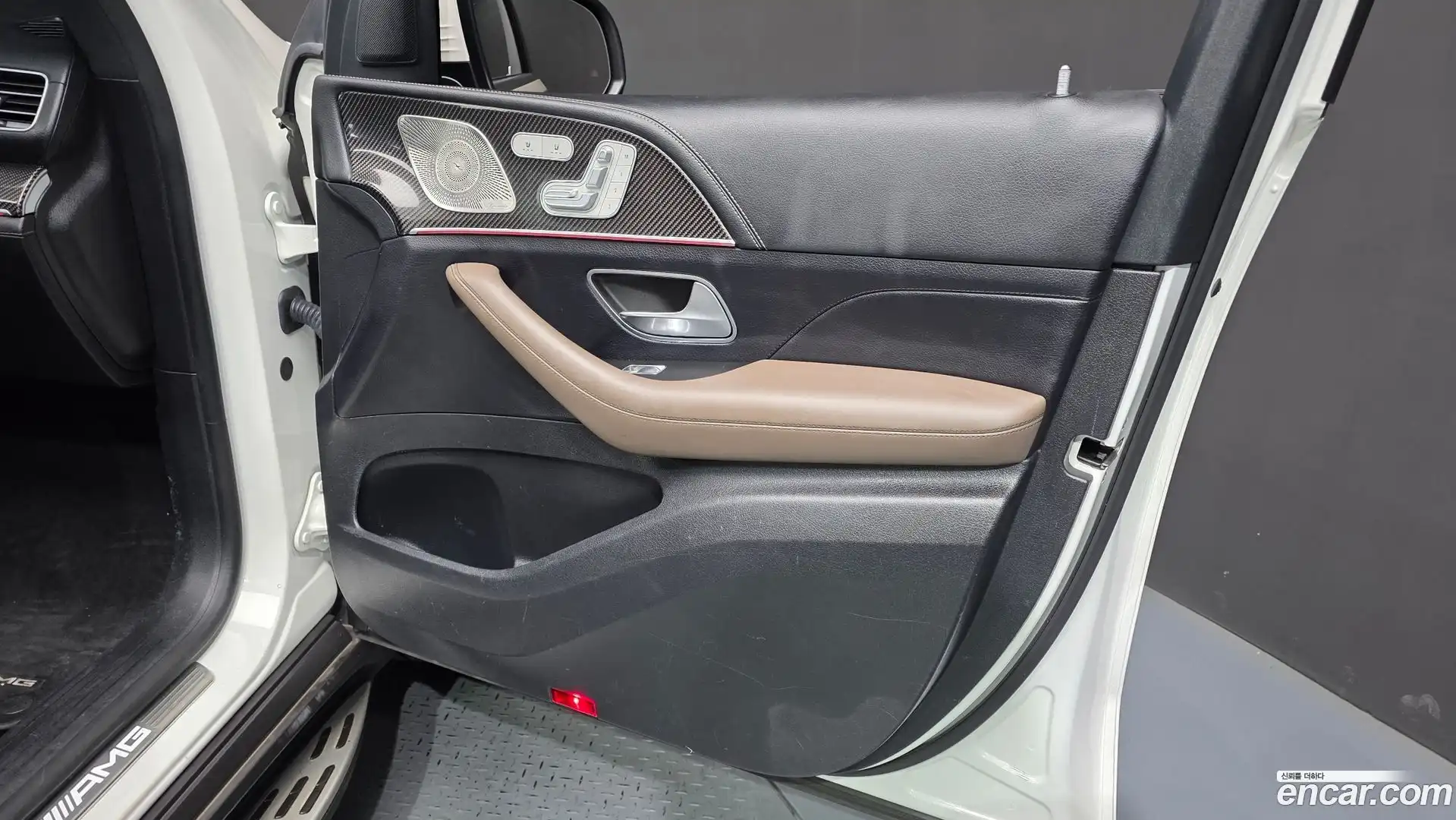 GLE-Class Mercedes-Benz 2021.9-INNER-034