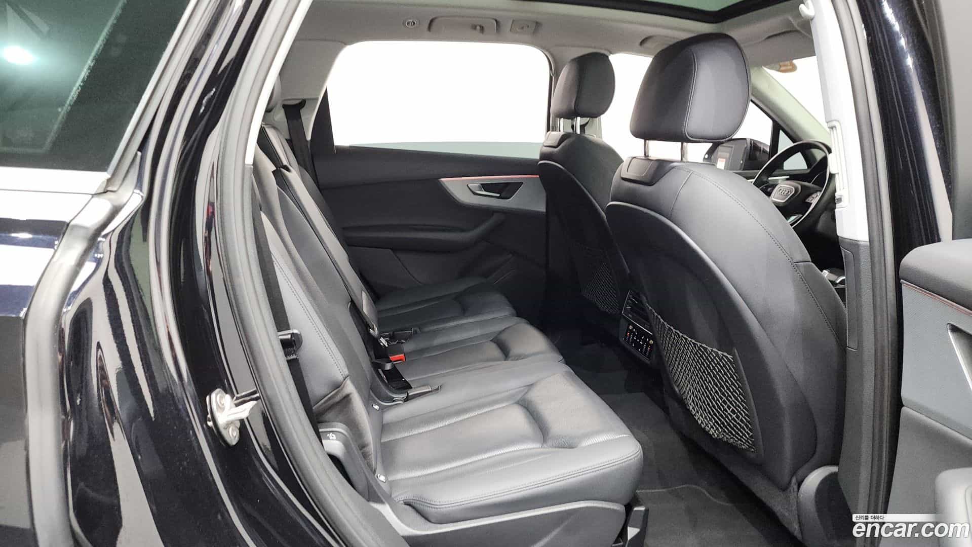 Q7 Audi 2021.9-OPTION-015