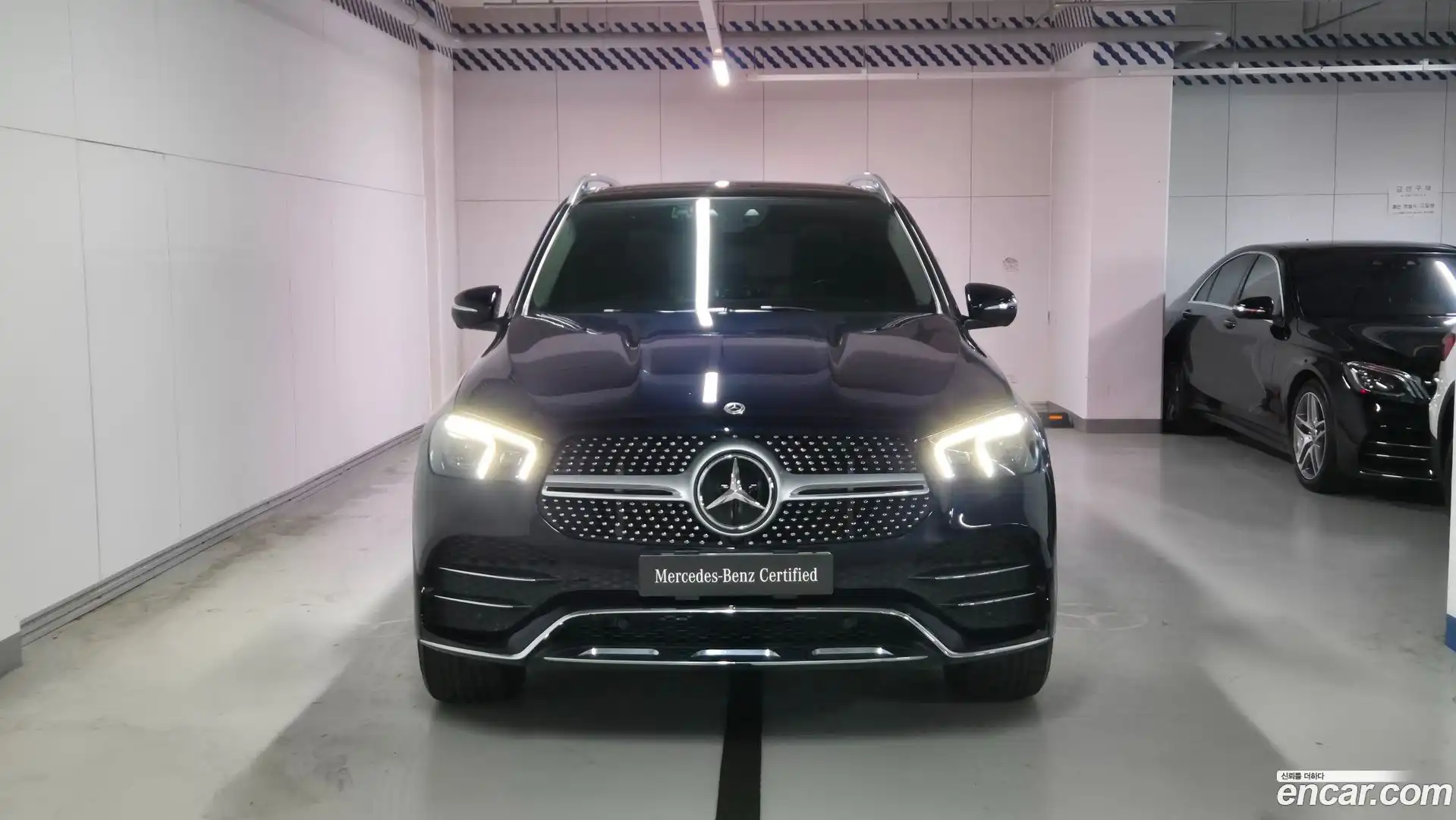GLE-Class Mercedes-Benz 2022.2-OUTER-002