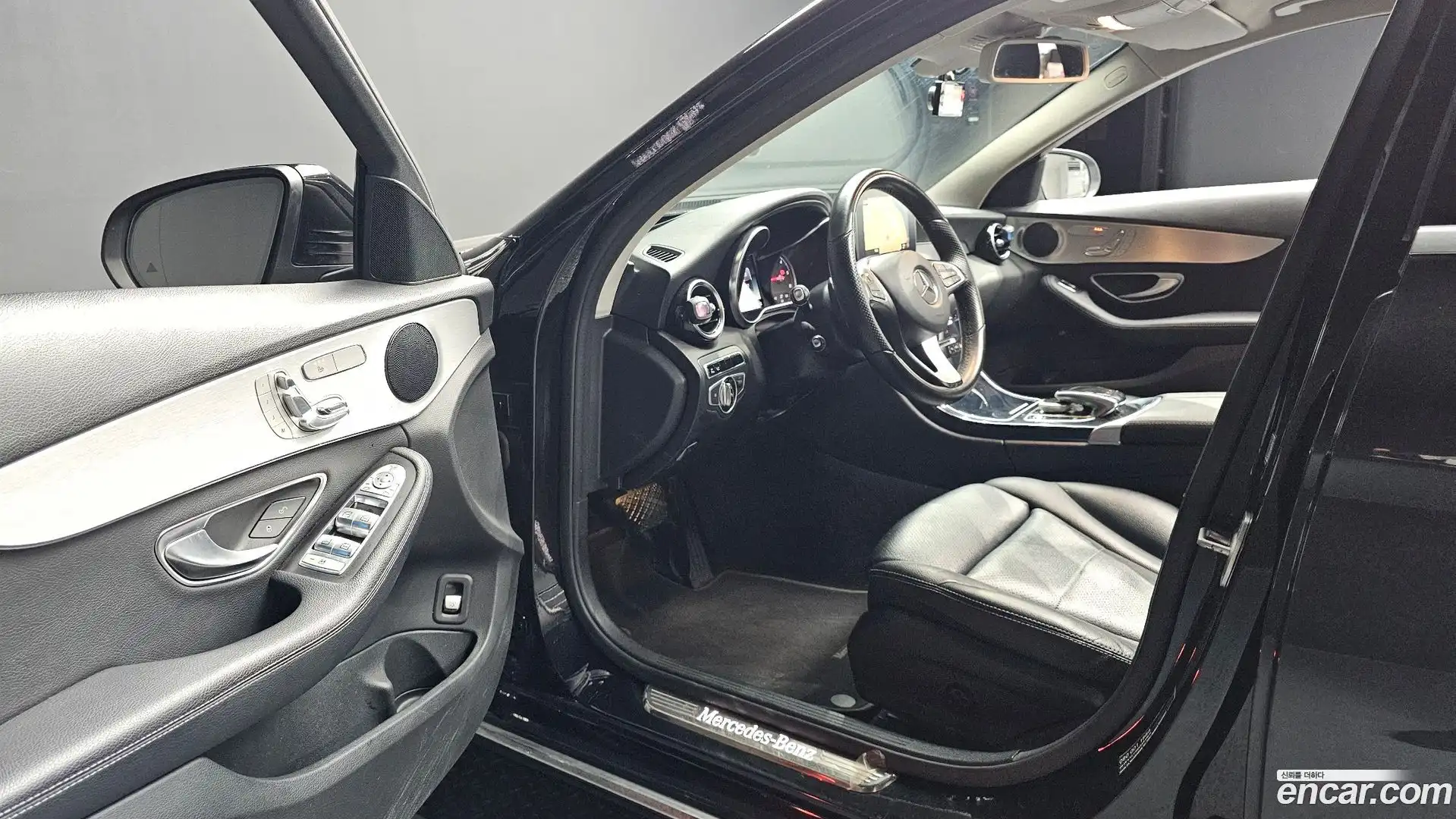 C-Class Mercedes-Benz 2016.6-INNER-010