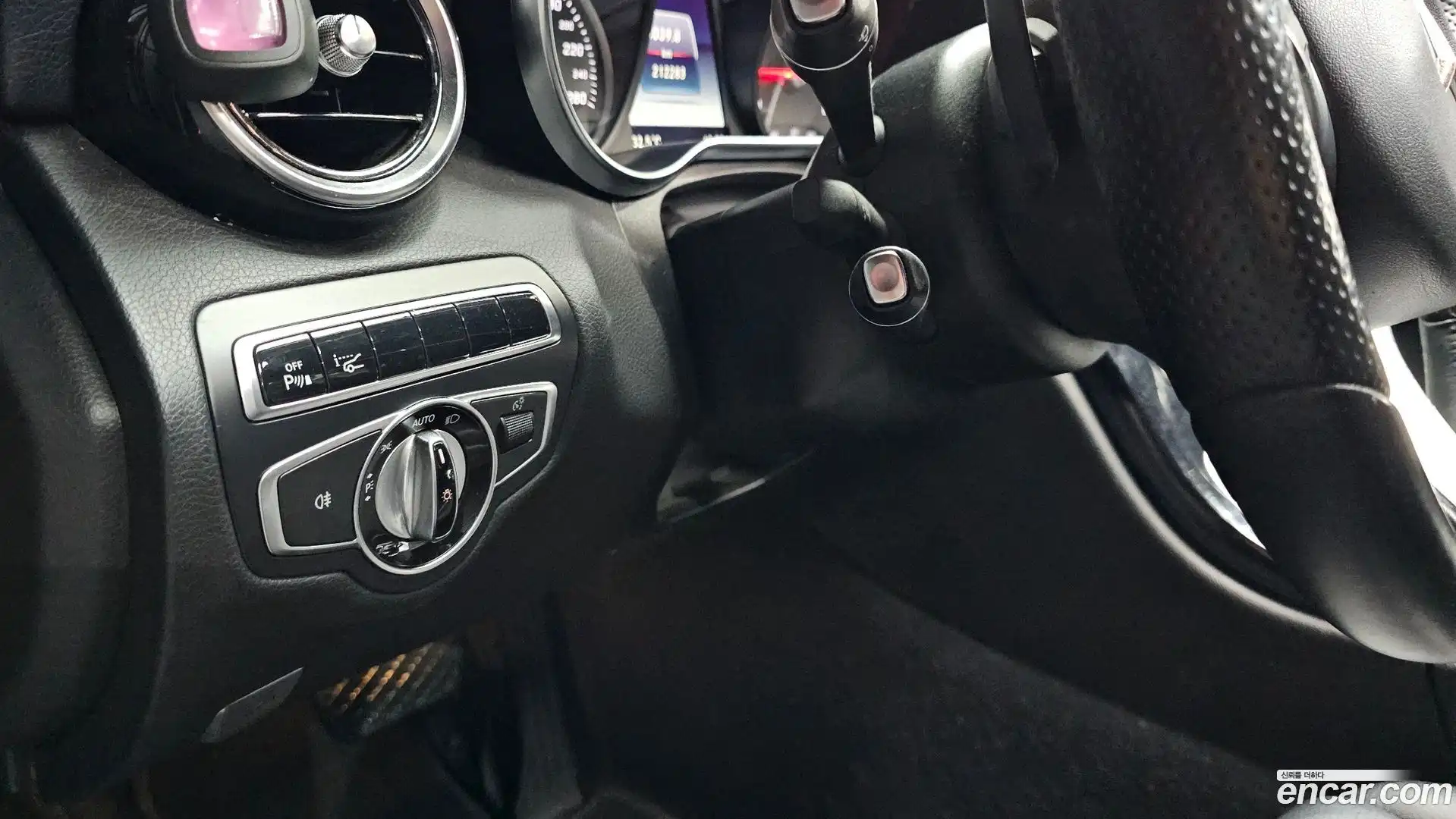 C-Class Mercedes-Benz 2016.6-OPTION-017