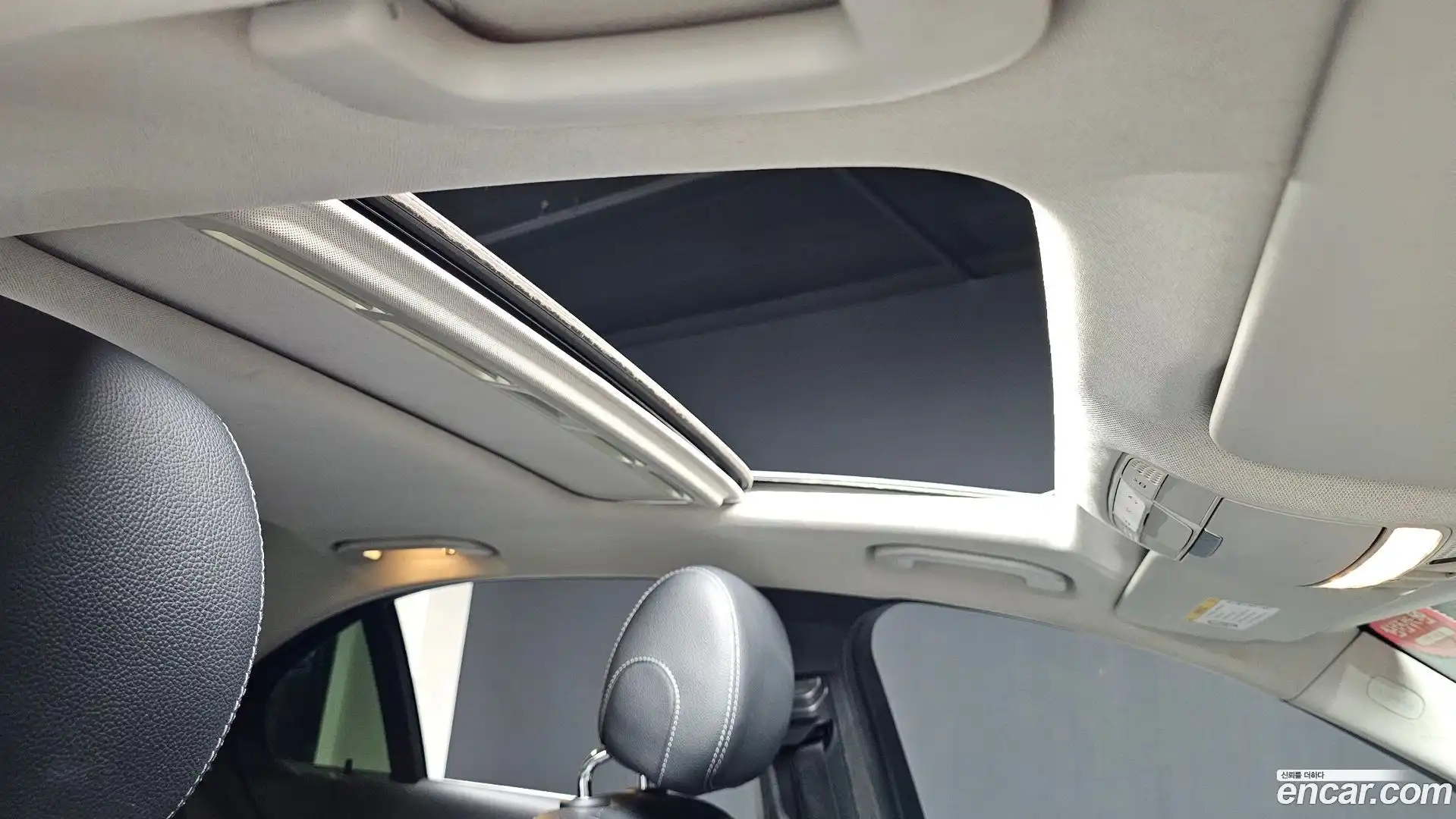 C-Class Mercedes-Benz 2016.6-OPTION-022