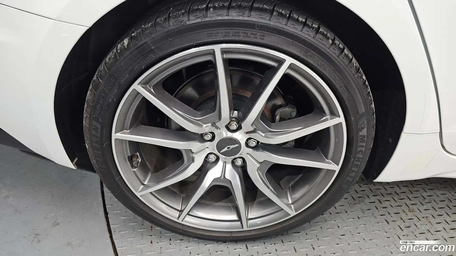 G70 Genesis 2021.10-OUTER-005