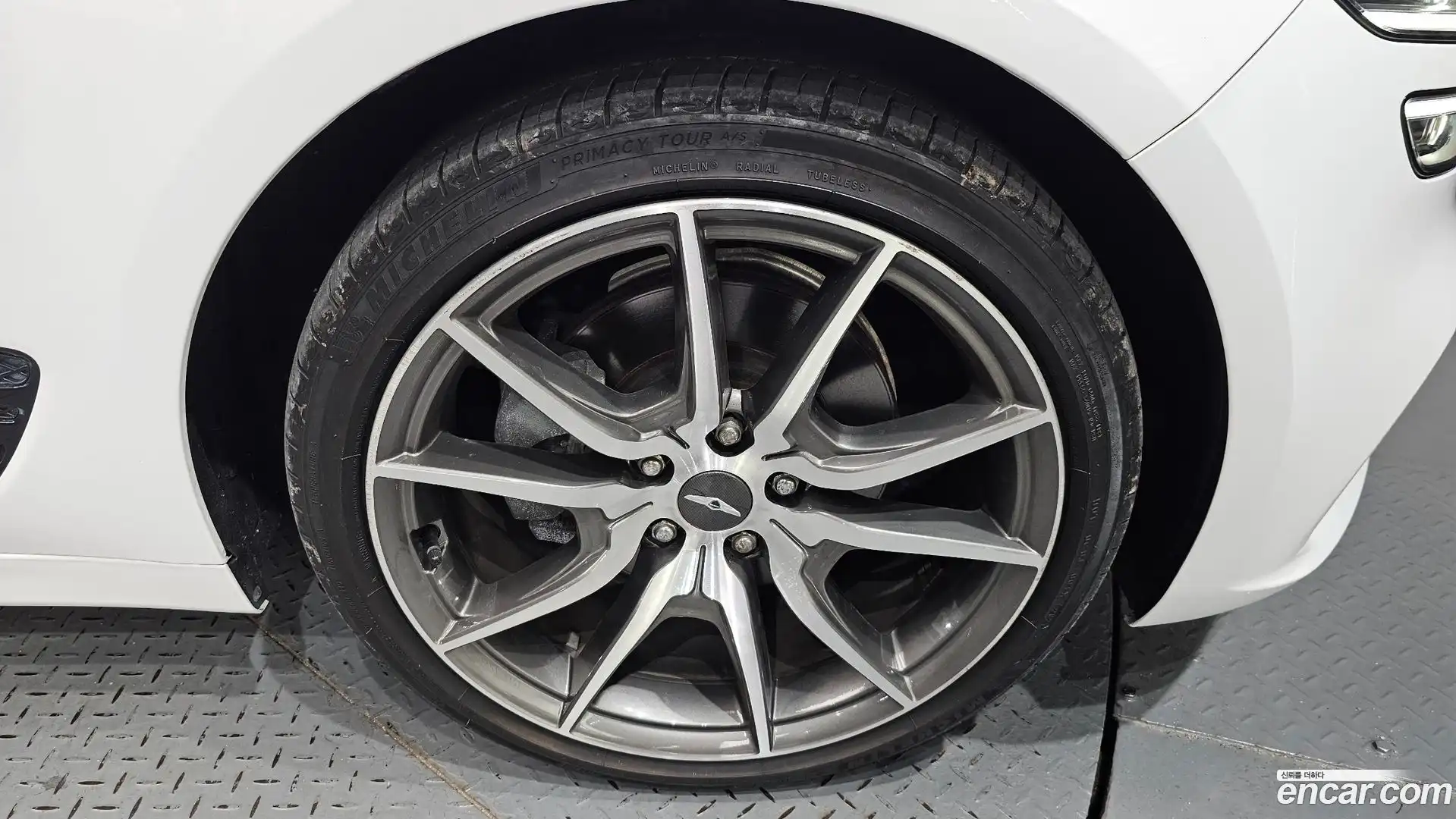 G70 Genesis 2021.10-OUTER-031